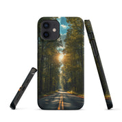 Foto di - Cover Resistente e Compatibile con Ricarica Wireless iPhone – Tree Lined Street-Smartphone-Biiply