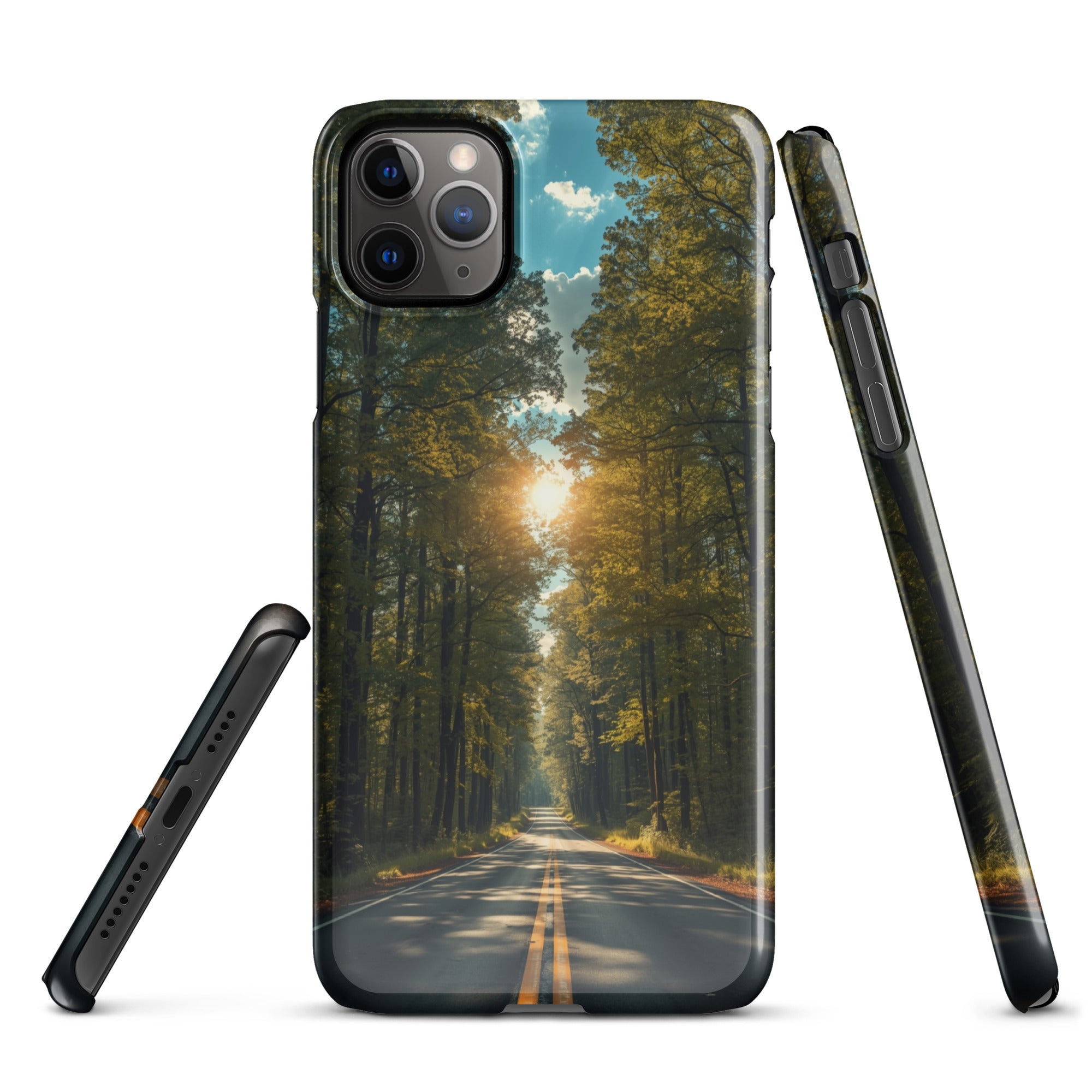 Foto di - Cover Resistente e Compatibile con Ricarica Wireless iPhone – Tree Lined Street-Smartphone-Biiply