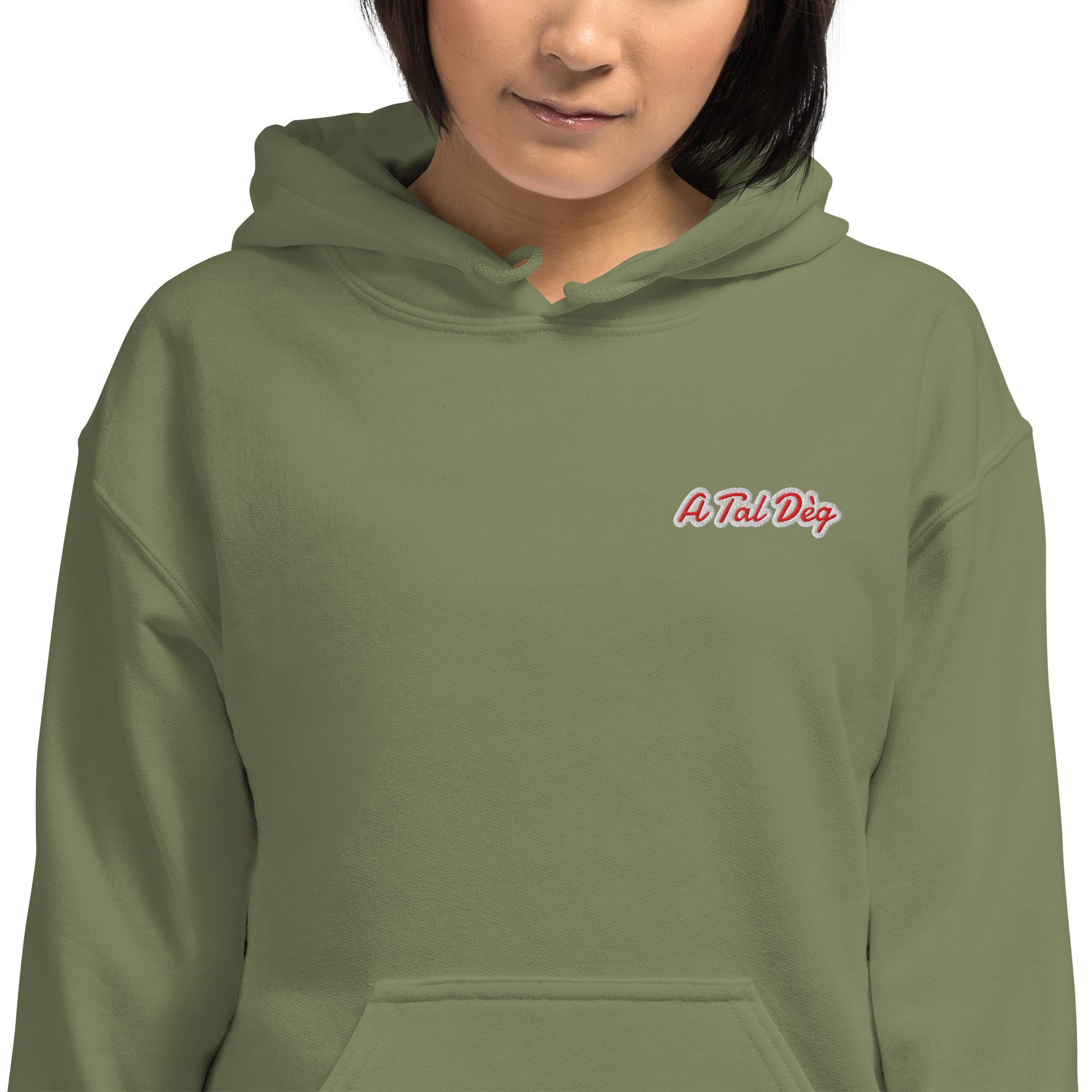 Foto di - Felpa Ricamata Unisex – Morbida con Cappuccio e Tasca Frontale – Stile Streetwear – A Tal Dèg-Ricamati-Biiply