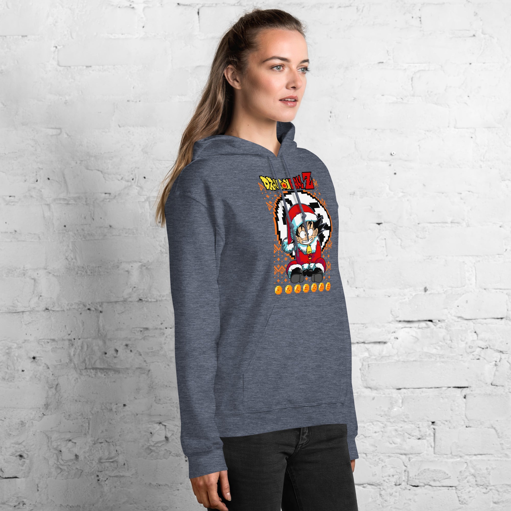 Foto di - Felpa stampata Unisex – Morbida con Cappuccio e Tasca Frontale – Stile Streetwear – Baby Goku Versione Natalizia-DTG-Biiply