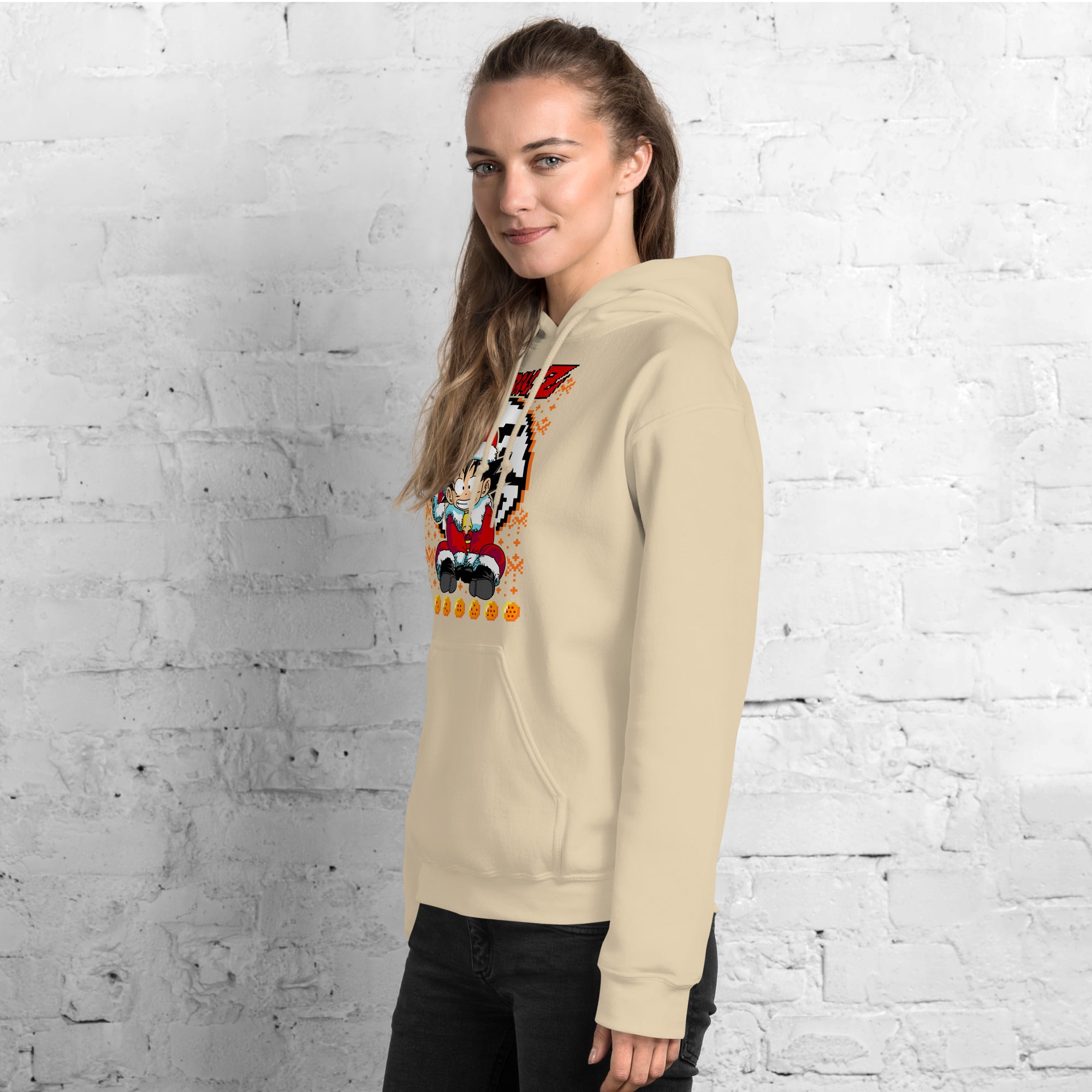 Foto di - Felpa stampata Unisex – Morbida con Cappuccio e Tasca Frontale – Stile Streetwear – Baby Goku Versione Natalizia-DTG-Biiply