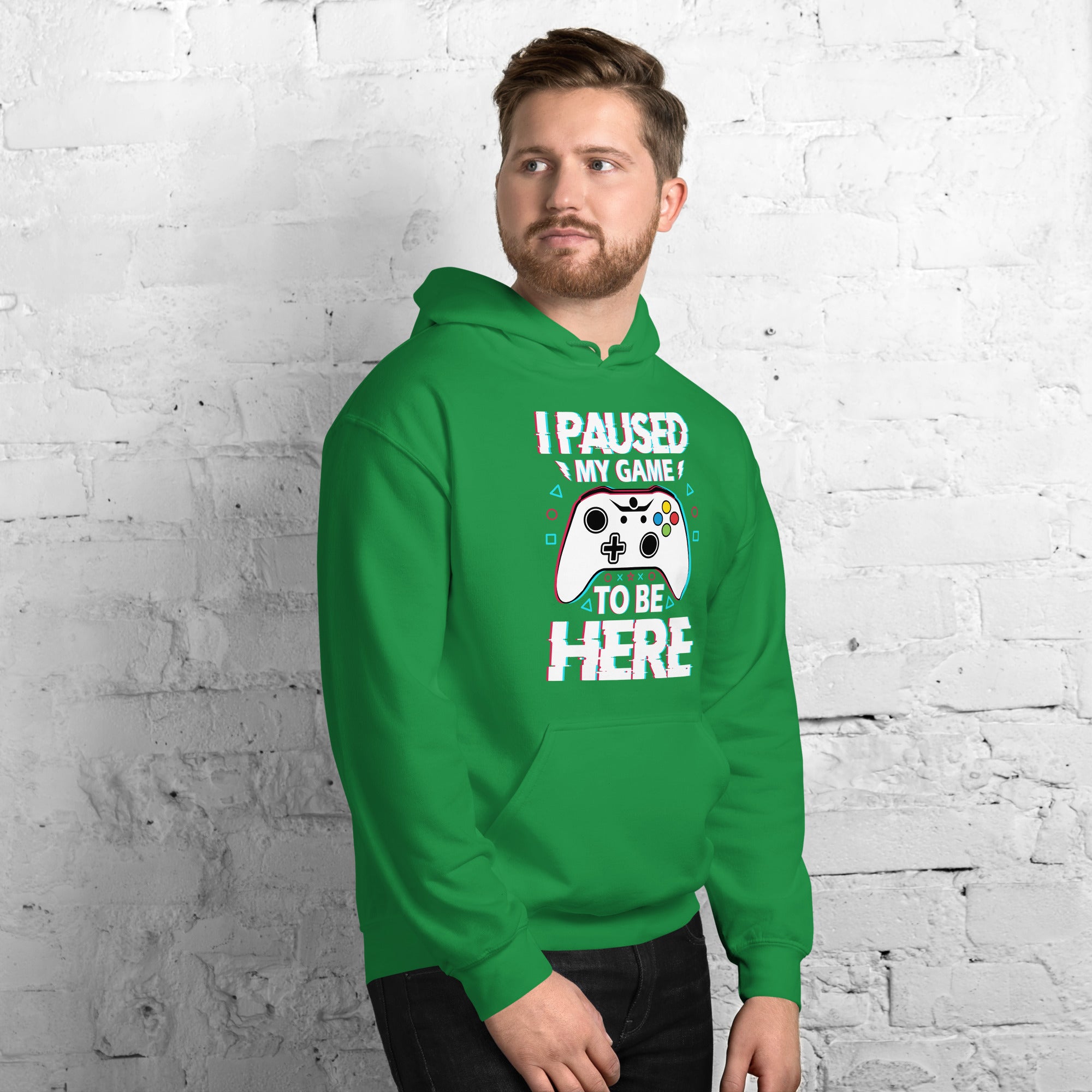 Foto di - Felpa stampata Unisex – Morbida con Cappuccio e Tasca Frontale – Stile Streetwear – I Paused My Game To Be Here-DTG-Biiply