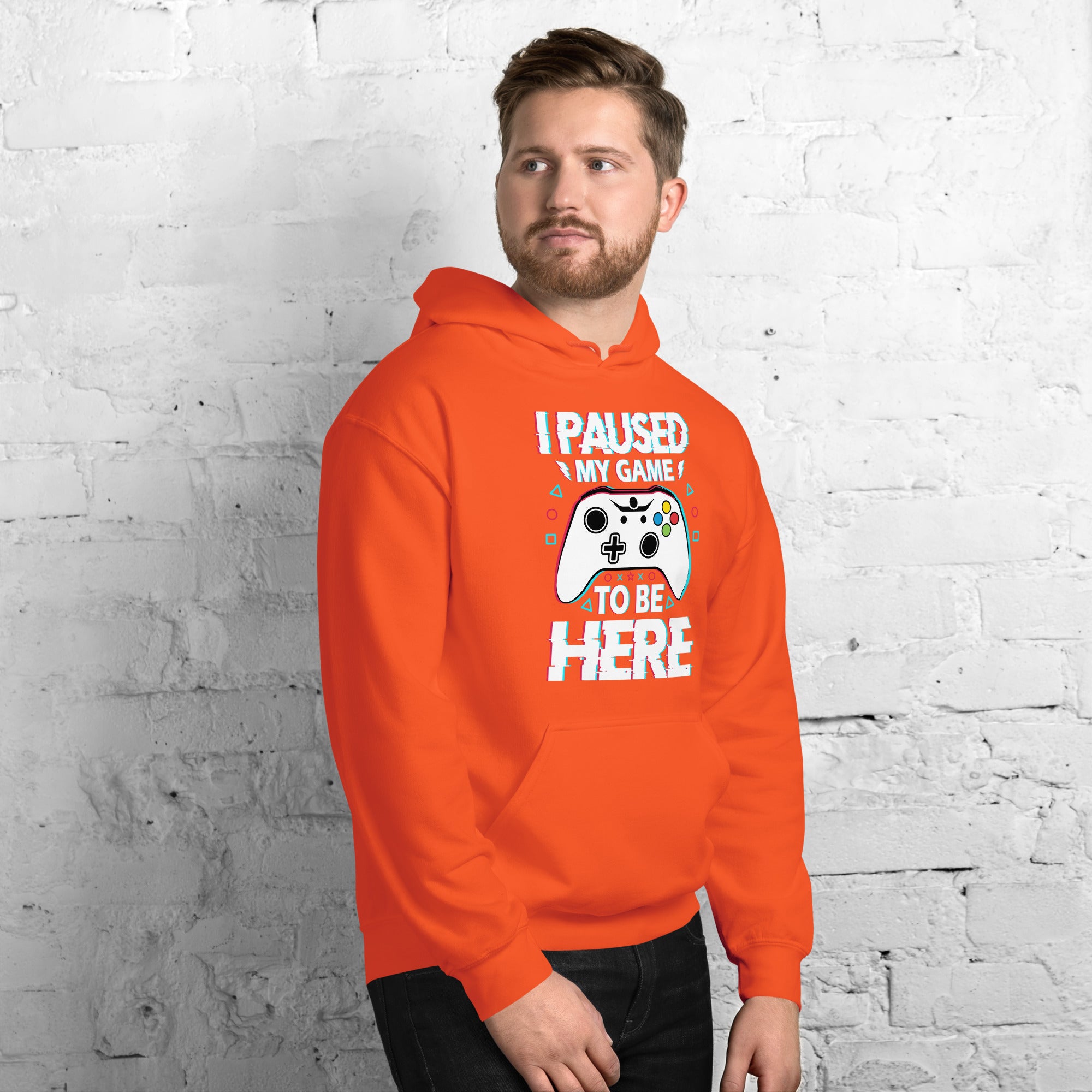 Foto di - Felpa stampata Unisex – Morbida con Cappuccio e Tasca Frontale – Stile Streetwear – I Paused My Game To Be Here-DTG-Biiply