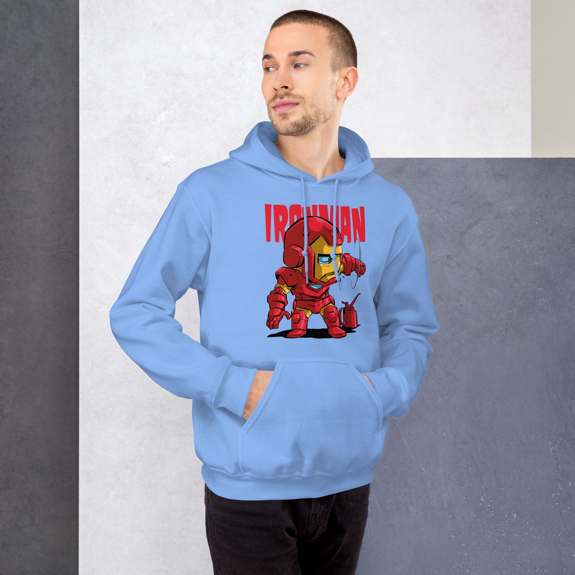 Foto di - Felpa stampata Unisex – Morbida con Cappuccio e Tasca Frontale – Stile Streetwear – Ironman-DTG-Biiply