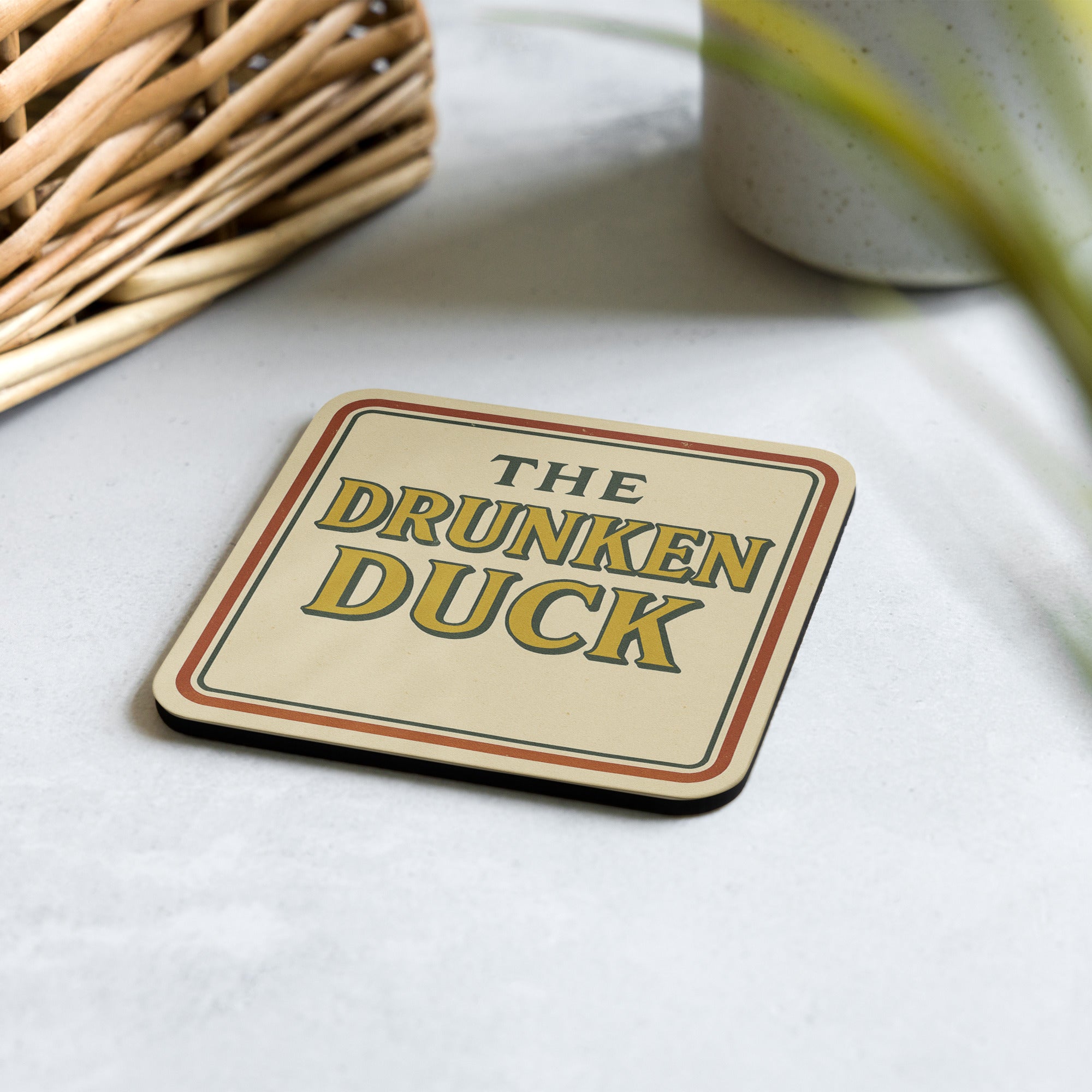 Foto di - Sottobicchiere in Sughero o Poliestere Antiscivolo con Stampa Personalizzata "The Drunken Duck" - Accessori Originali per la Casa o Idee Regalo-Casa-Biiply