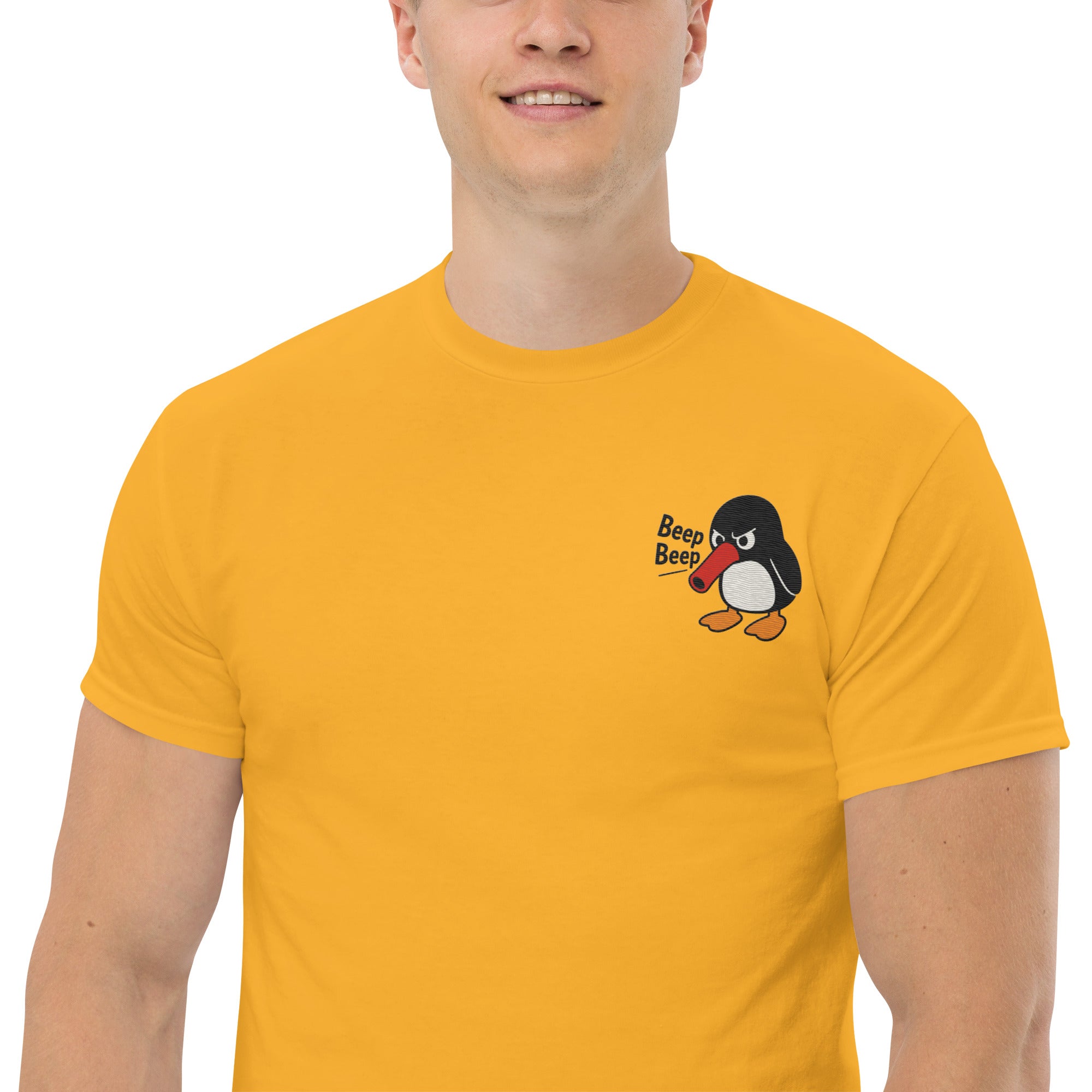 Foto di - T-shirt Ricamata Unisex – 100% Cotone – Stile Streetwear e Confortevole – Beep Beep-Ricamati-Biiply