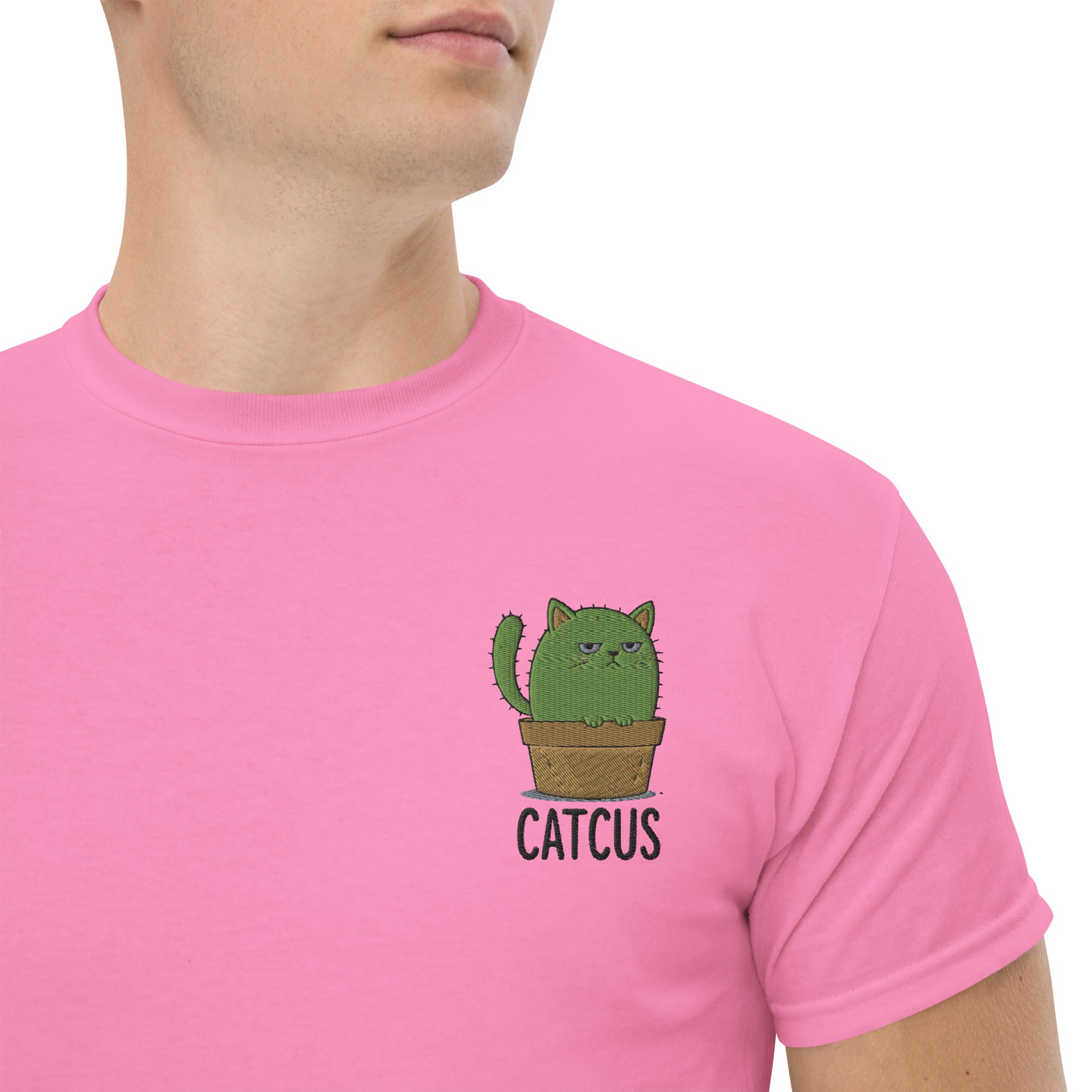 Foto di - T-shirt Ricamata Unisex – 100% Cotone – Stile Streetwear e Confortevole – Catcus-Ricamati-Biiply