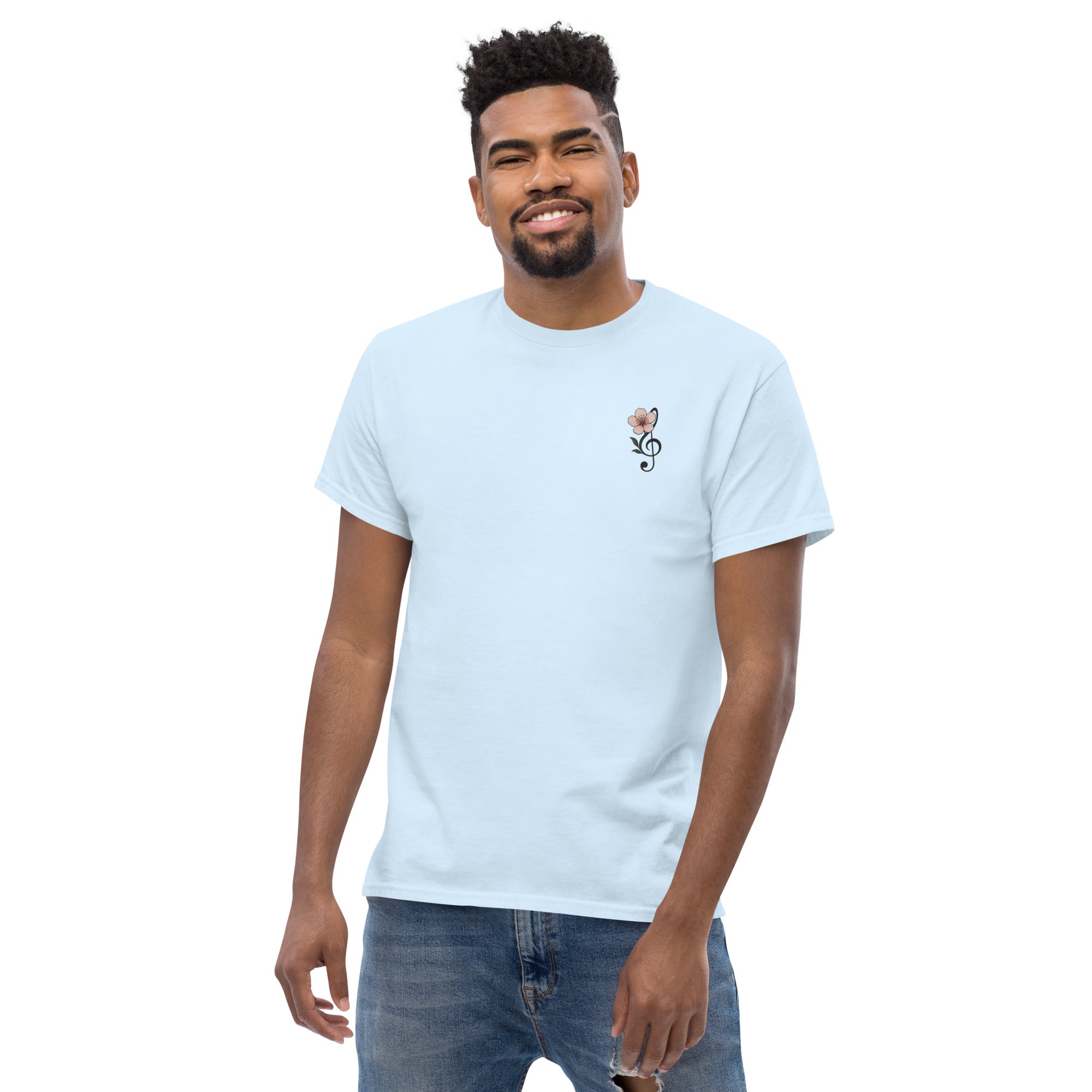 Foto di - T-shirt Ricamata Unisex – 100% Cotone – Stile Streetwear e Confortevole – Fiore di Ciliegio-Ricamati-Biiply