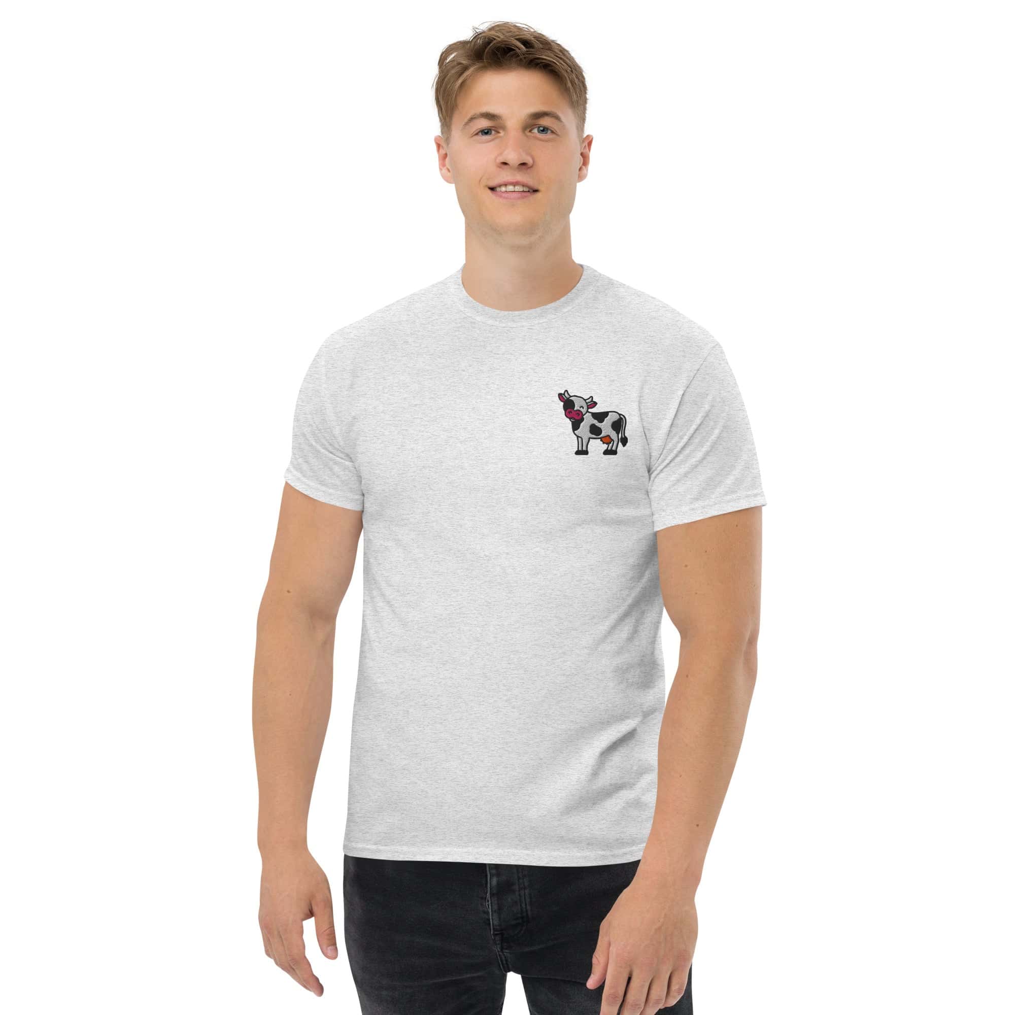 Foto di - T-shirt Ricamata Unisex – 100% Cotone – Stile Streetwear e Confortevole – Mucca-Ricamati-Biiply