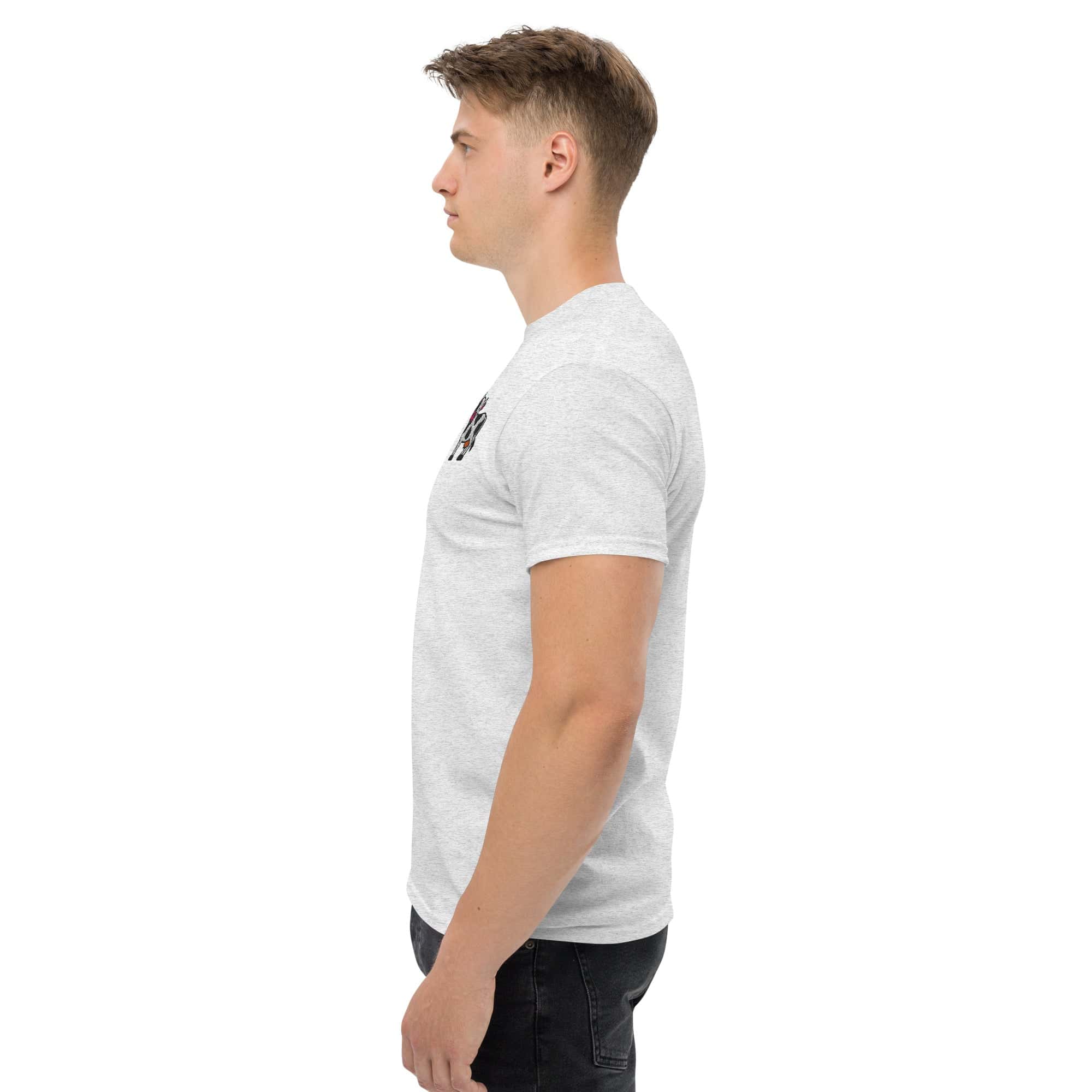 Foto di - T-shirt Ricamata Unisex – 100% Cotone – Stile Streetwear e Confortevole – Mucca-Ricamati-Biiply