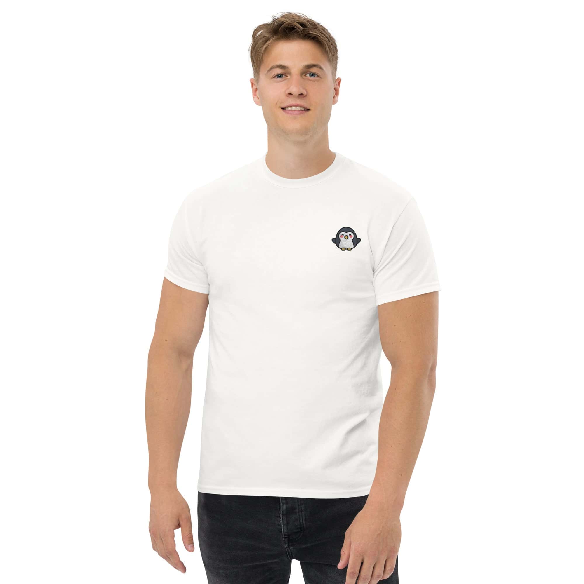 Foto di - T-shirt Ricamata Unisex – 100% Cotone – Stile Streetwear e Confortevole – Pinguino-Ricamati-Biiply