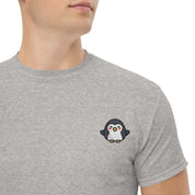 Foto di - T-shirt Ricamata Unisex – 100% Cotone – Stile Streetwear e Confortevole – Pinguino-Ricamati-Biiply