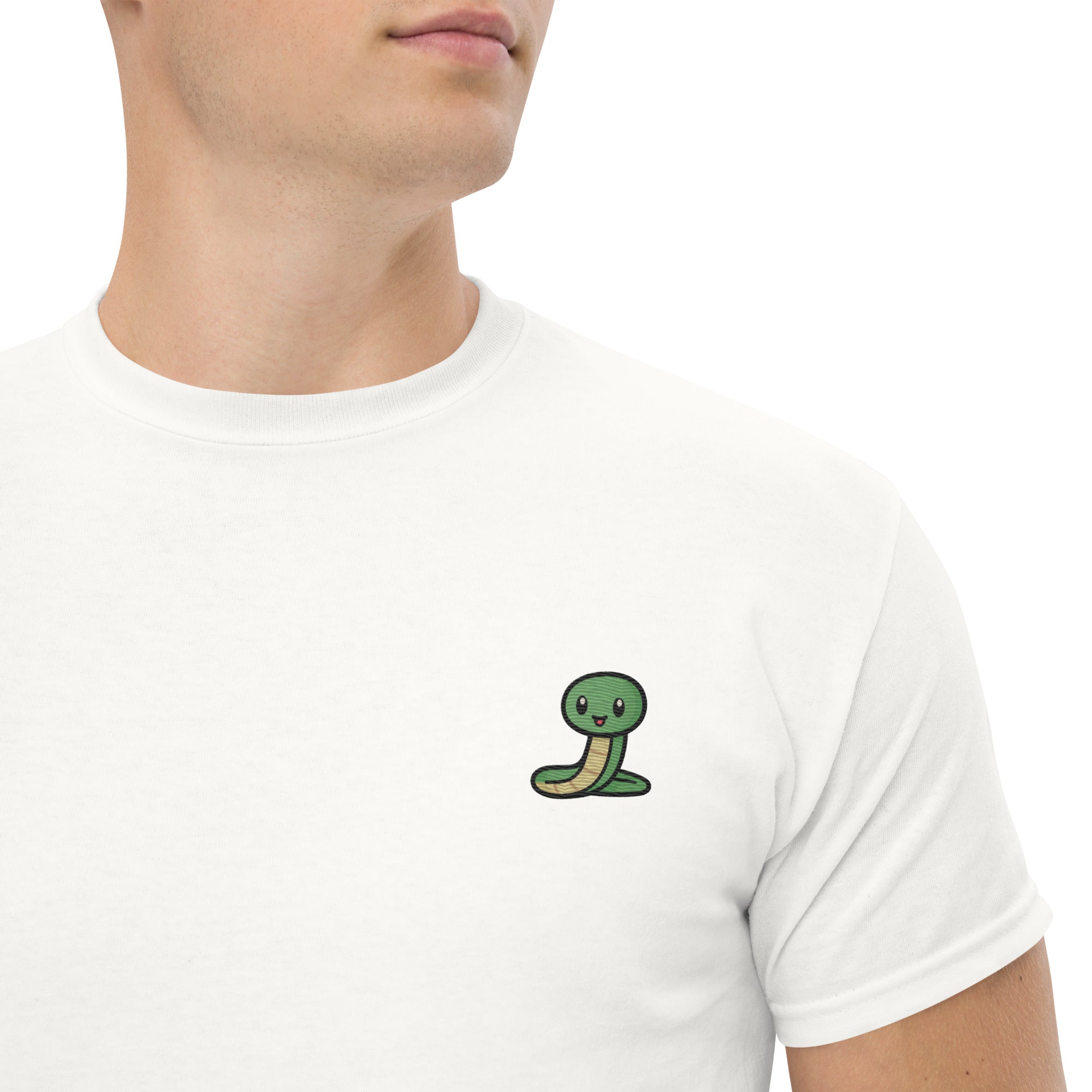 Foto di - T-shirt Ricamata Unisex – 100% Cotone – Stile Streetwear e Confortevole – Serpente Simpatico-Ricamati-Biiply