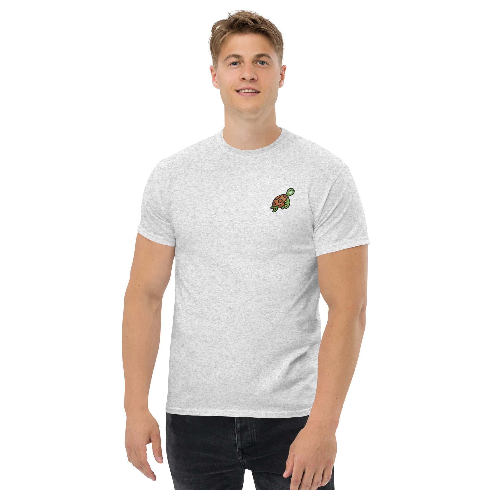 Foto di - T-shirt Ricamata Unisex – 100% Cotone – Stile Streetwear e Confortevole – Tartaruga-Ricamati-Biiply