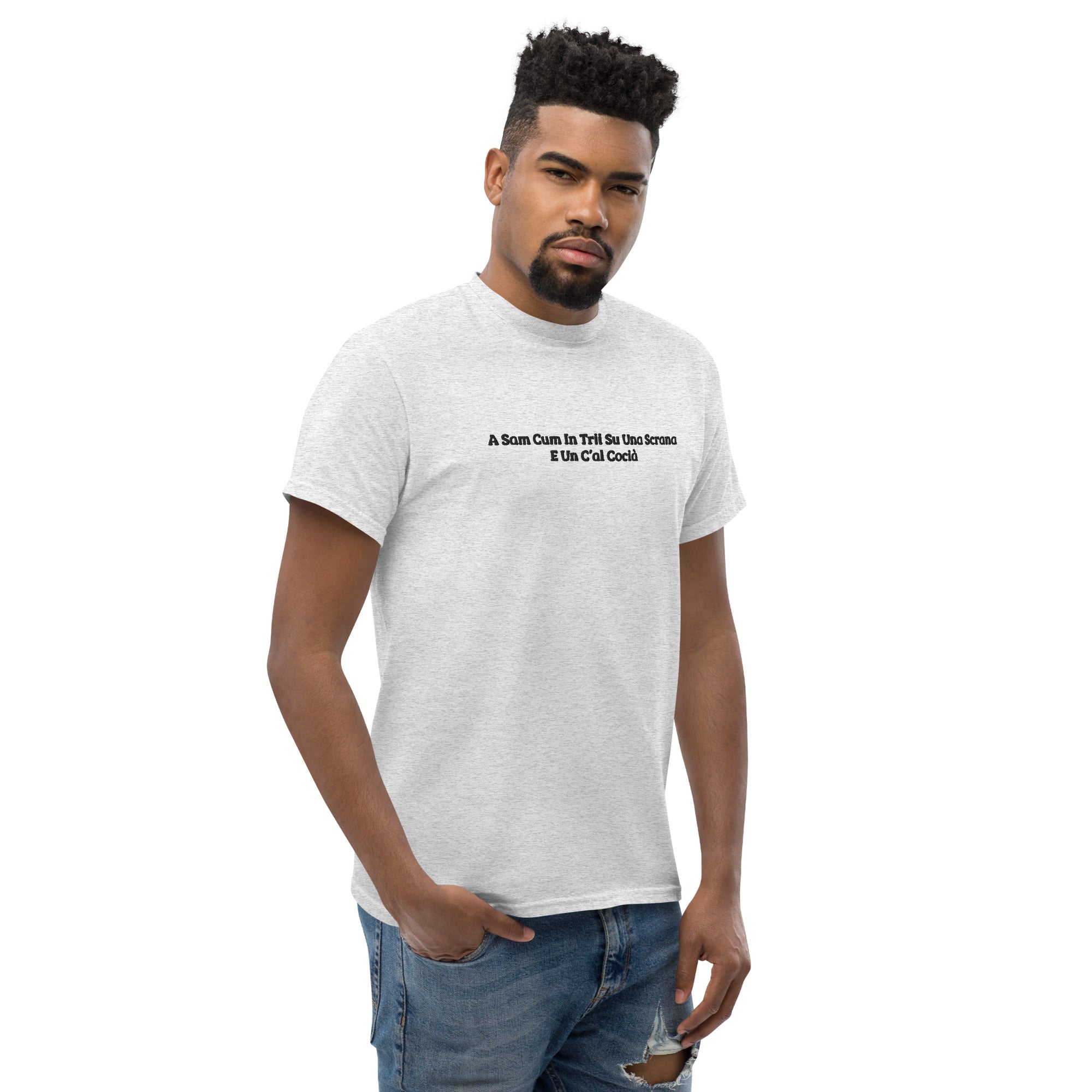 Foto di - T-shirt Ricamata Unisex – 100% Cotone – Stile Streetwear e Confortevole – Una Scrana-Ricamati-Biiply