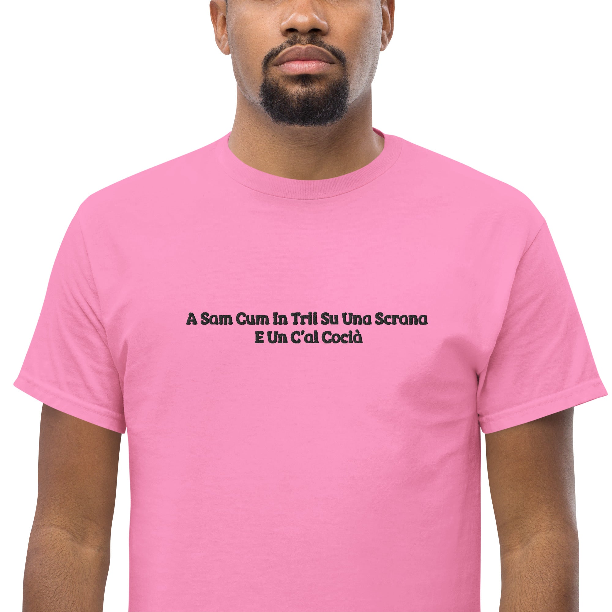 Foto di - T-shirt Ricamata Unisex – 100% Cotone – Stile Streetwear e Confortevole – Una Scrana-Ricamati-Biiply