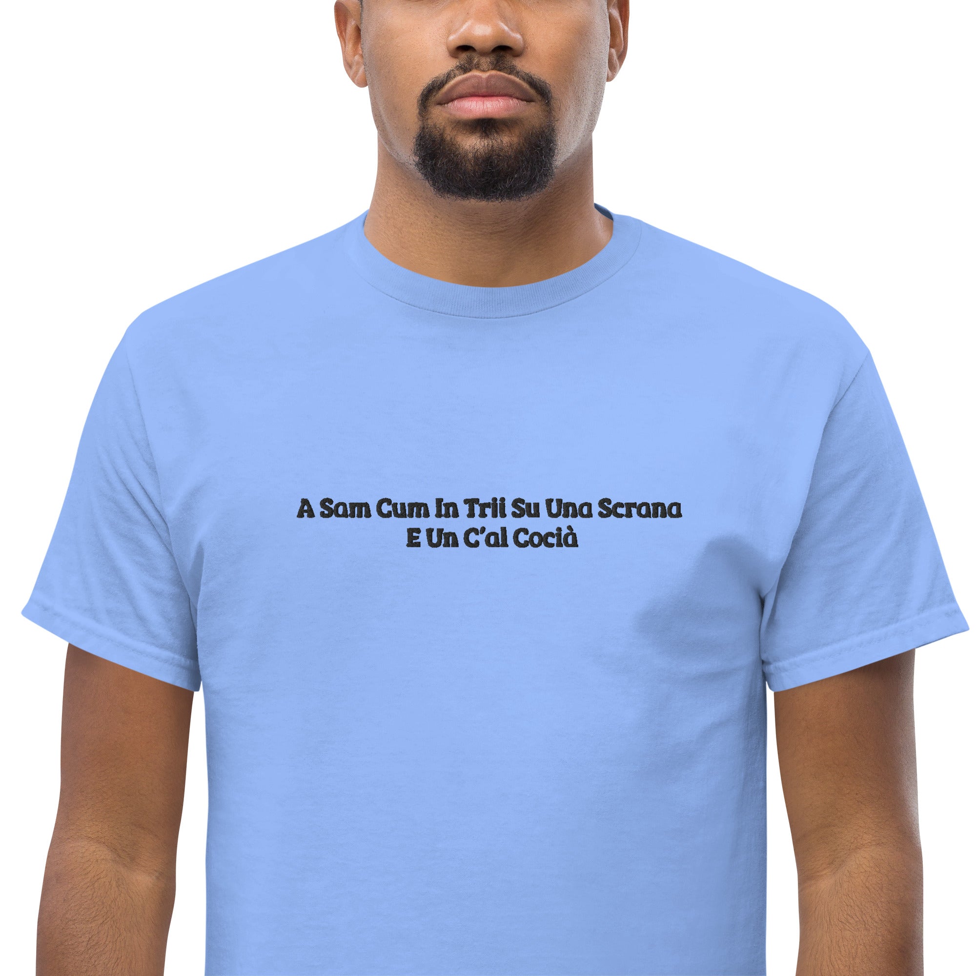 Foto di - T-shirt Ricamata Unisex – 100% Cotone – Stile Streetwear e Confortevole – Una Scrana-Ricamati-Biiply