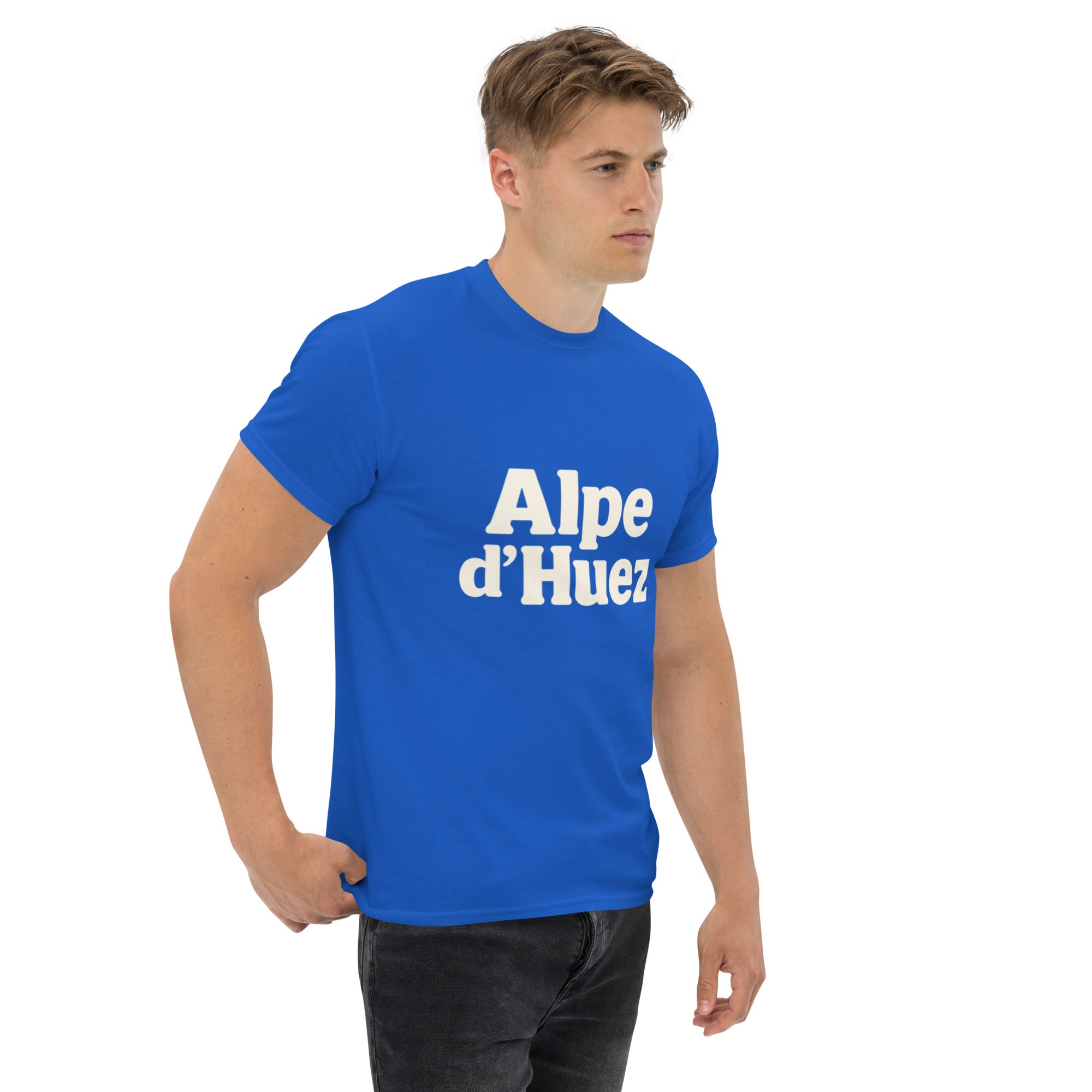 Foto di - T-shirt Stampata Unisex – 100% Cotone – Stile Streetwear e Confortevole – Alpe d'Huez-DTG-Biiply