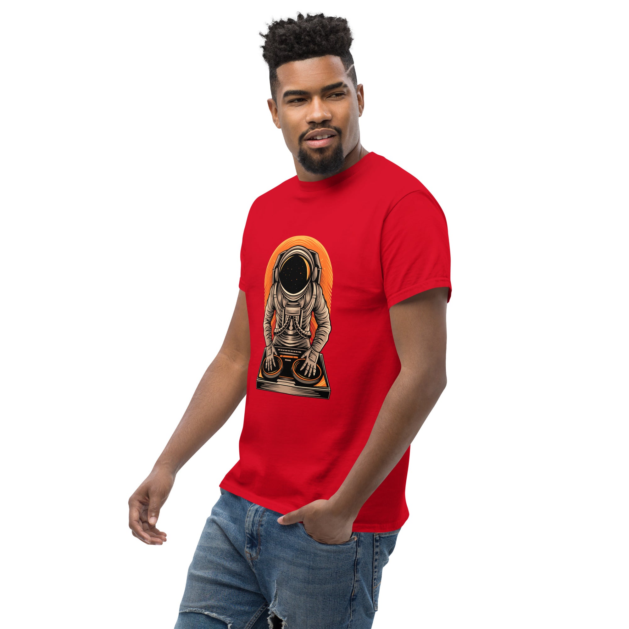 Foto di - T-shirt Stampata Unisex – 100% Cotone – Stile Streetwear e Confortevole – Atronauta Dj-DTG-Biiply