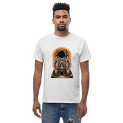 Foto di - T-shirt Stampata Unisex – 100% Cotone – Stile Streetwear e Confortevole – Atronauta Dj-DTG-Biiply