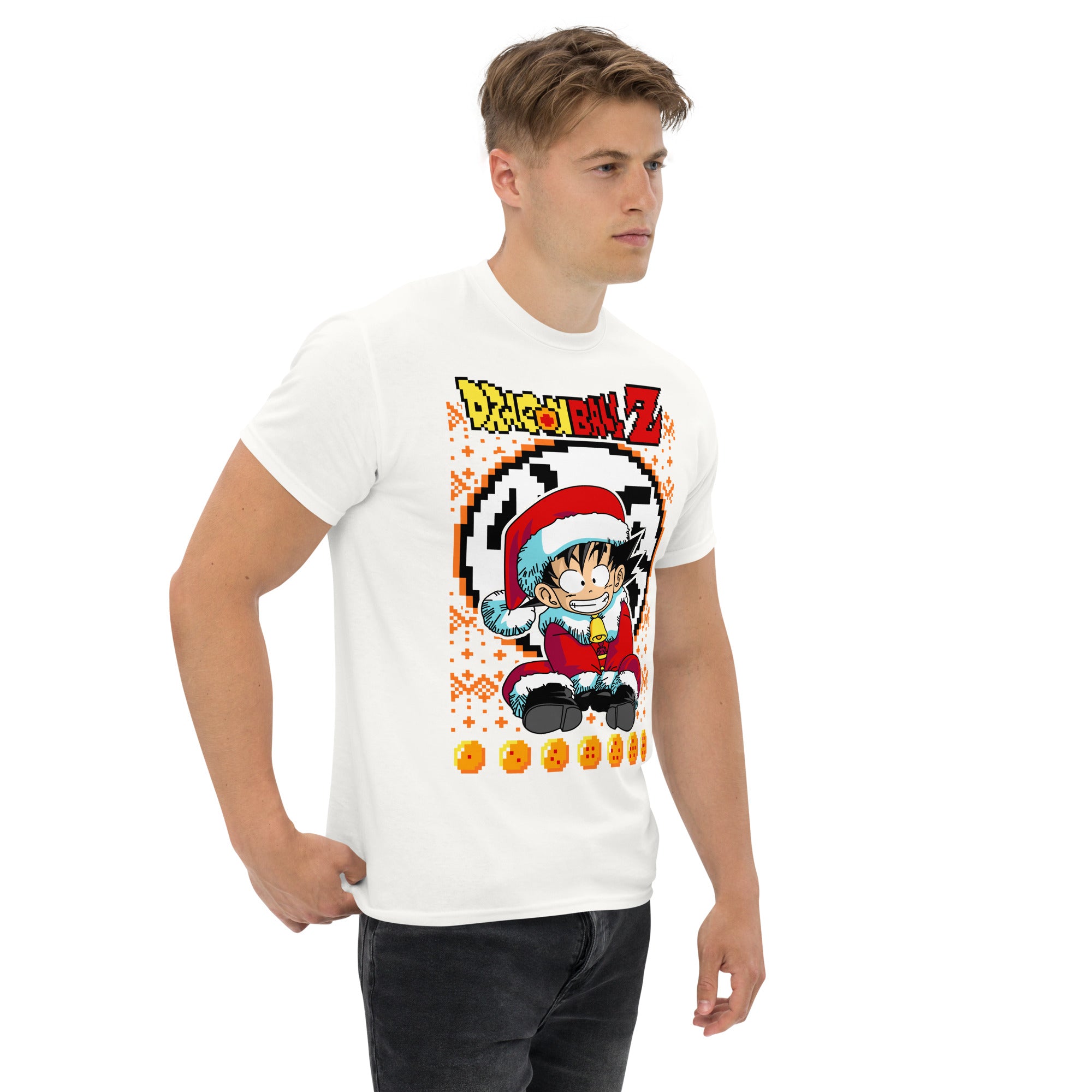Foto di - T-shirt Stampata Unisex – 100% Cotone – Stile Streetwear e Confortevole – Baby Goku Natale-DTG-Biiply