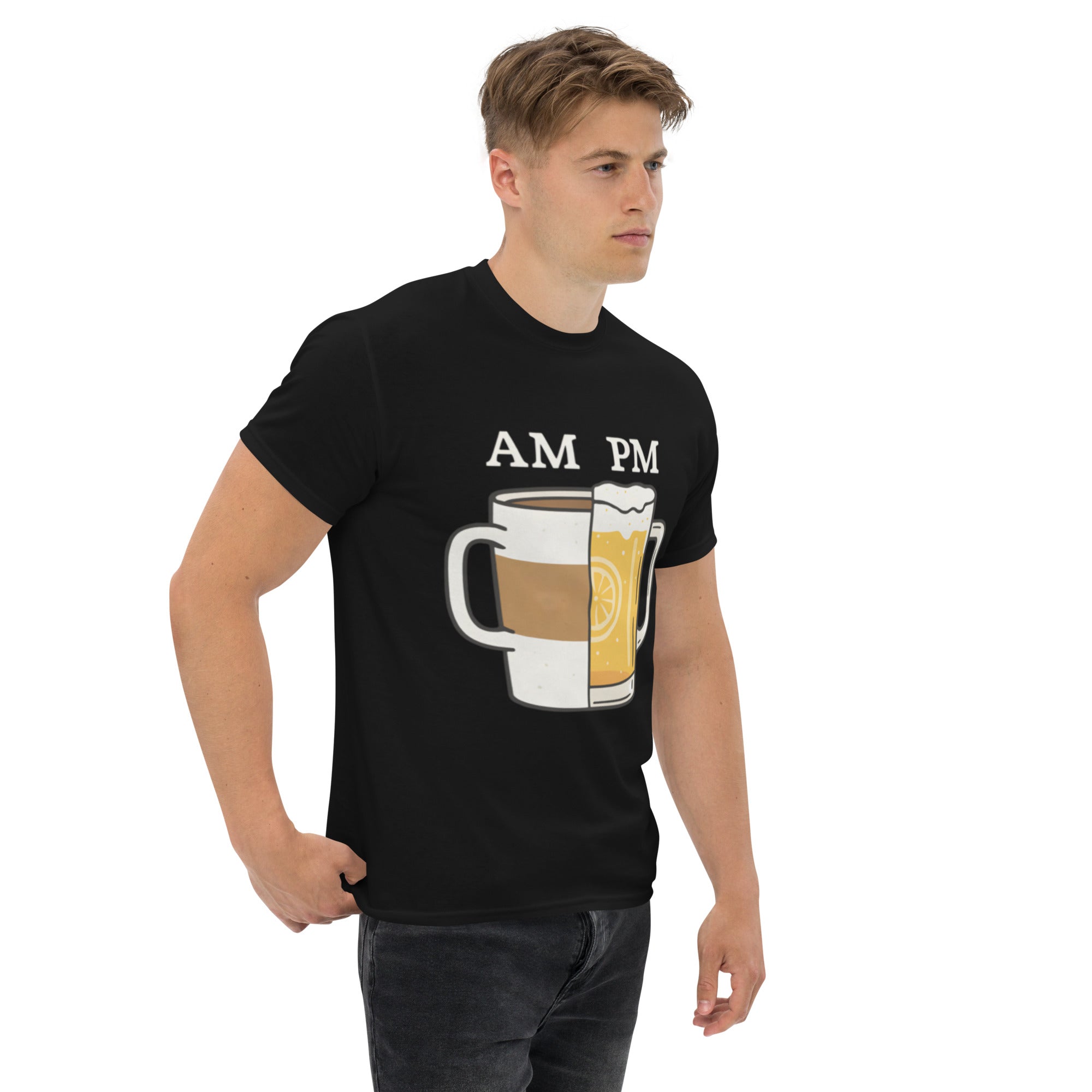 Foto di - T-shirt Stampata Unisex – 100% Cotone – Stile Streetwear e Confortevole – Caffè A.M Birra P.M-DTG-Biiply