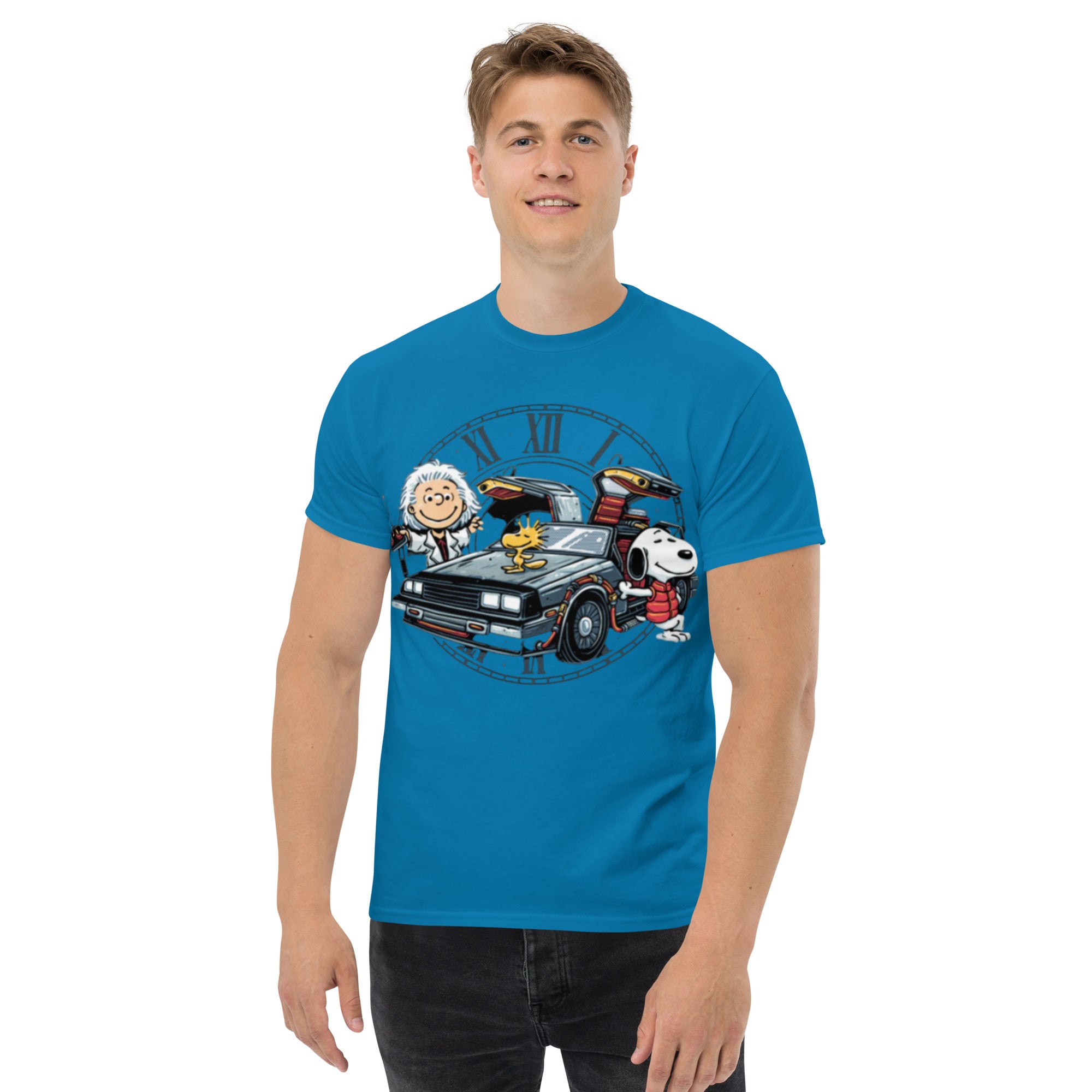 Foto di - T-shirt Stampata Unisex – 100% Cotone – Stile Streetwear e Confortevole – Cartone Versione Ritorno al Futuro-DTG-Biiply