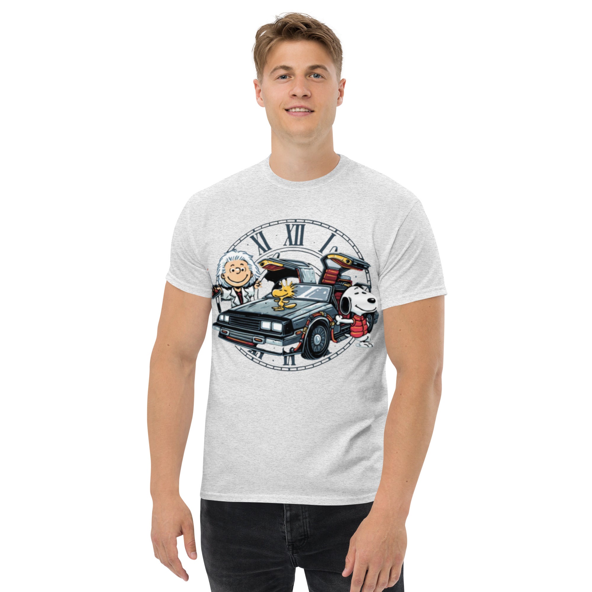 Foto di - T-shirt Stampata Unisex – 100% Cotone – Stile Streetwear e Confortevole – Cartone Versione Ritorno al Futuro-DTG-Biiply