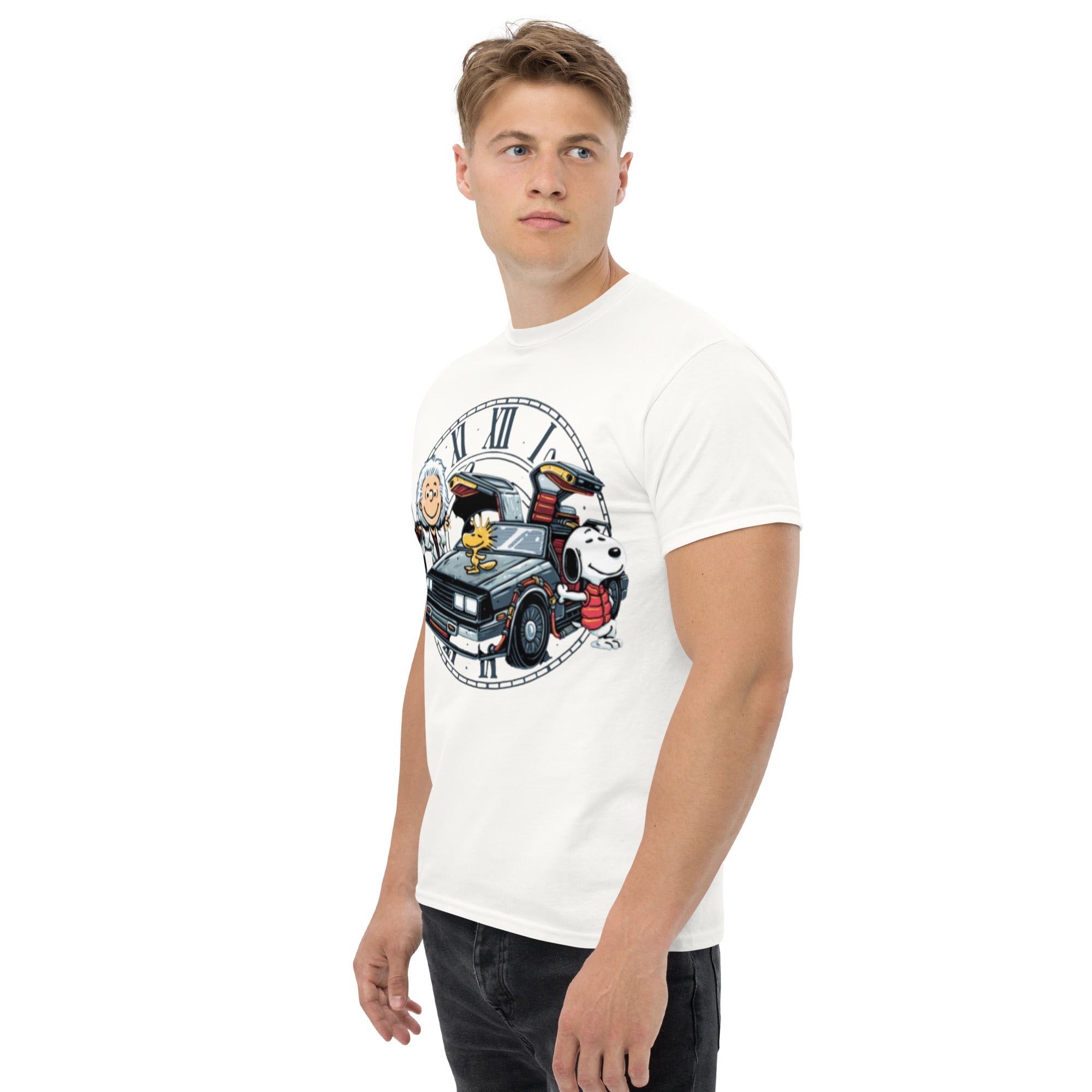 Foto di - T-shirt Stampata Unisex – 100% Cotone – Stile Streetwear e Confortevole – Cartone Versione Ritorno al Futuro-DTG-Biiply