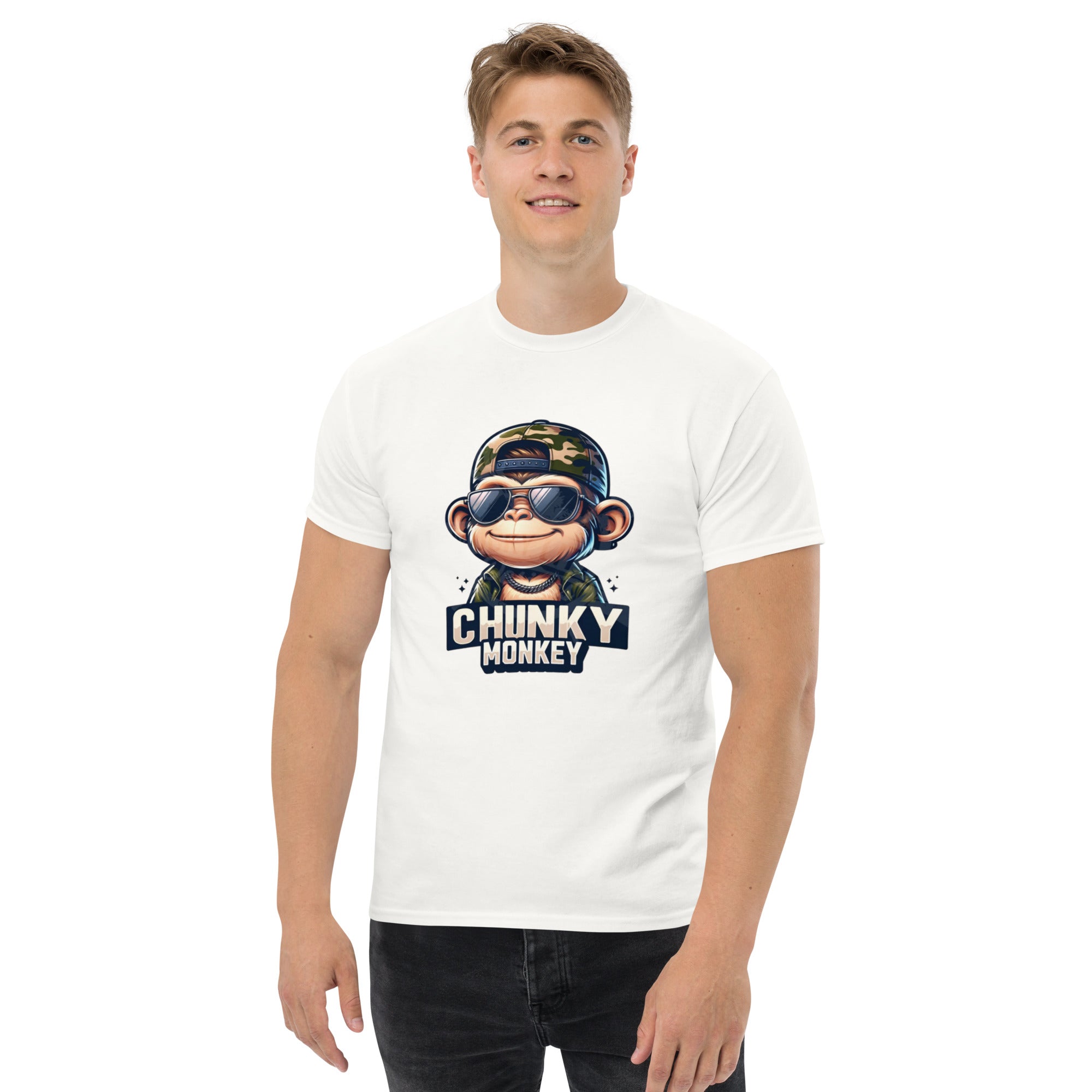Foto di - T-shirt Stampata Unisex – 100% Cotone – Stile Streetwear e Confortevole – Chunky Monkey-DTG-Biiply