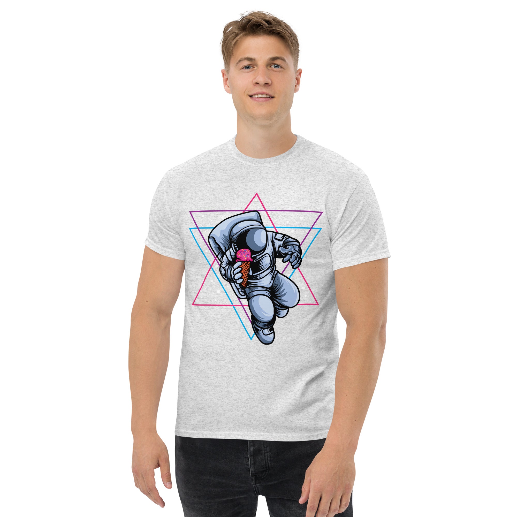 Foto di - T-shirt Stampata Unisex – 100% Cotone – Stile Streetwear e Confortevole – Ice Cream on the space-DTG-Biiply