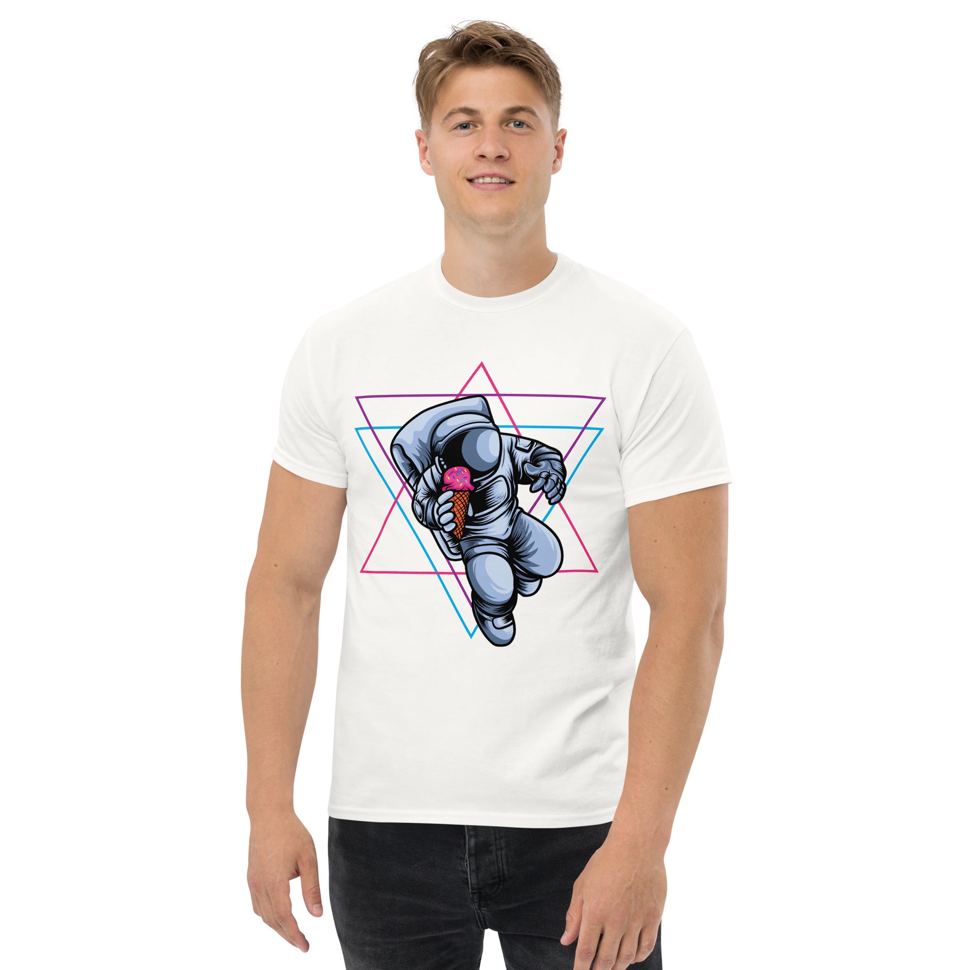 Foto di - T-shirt Stampata Unisex – 100% Cotone – Stile Streetwear e Confortevole – Ice Cream on the space-DTG-Biiply