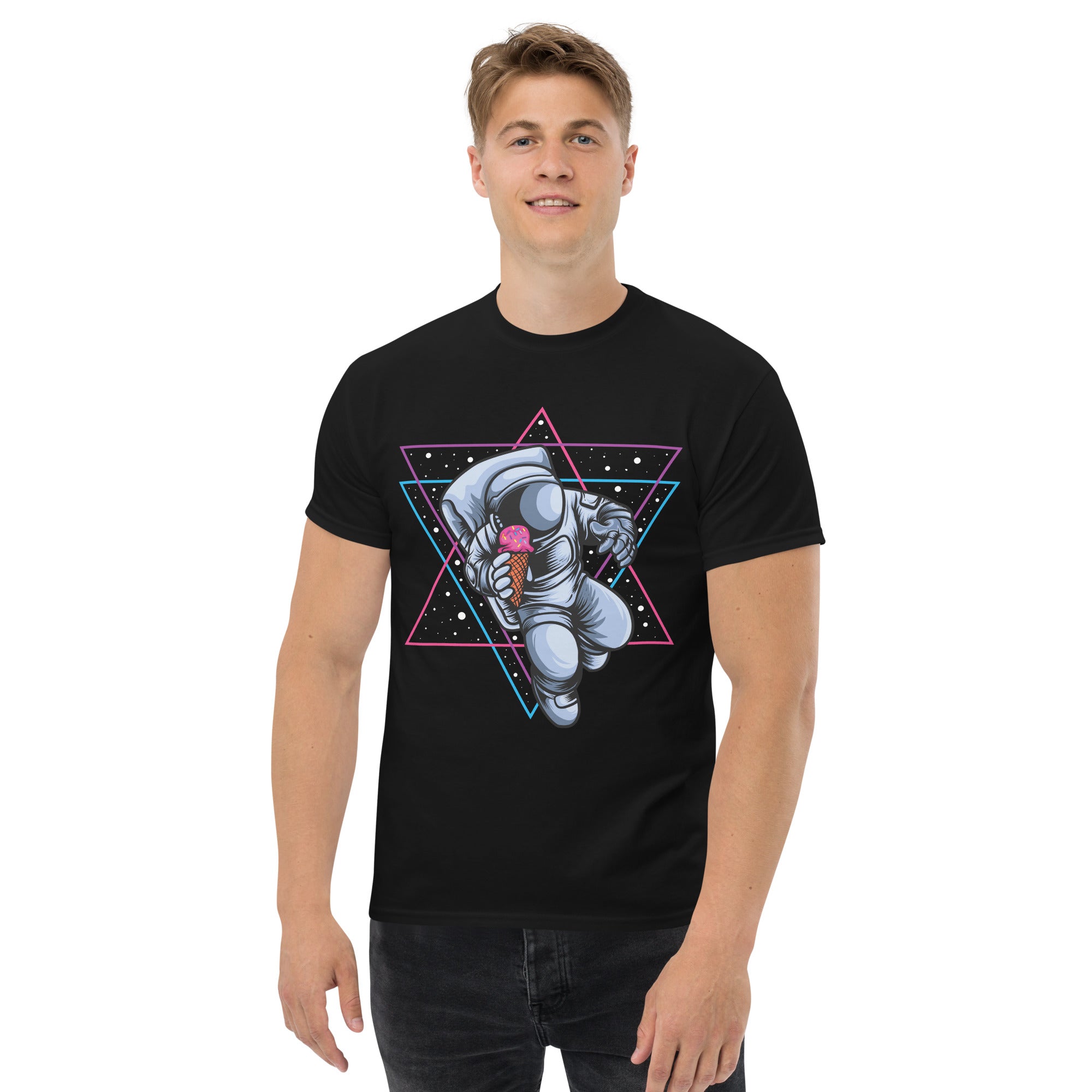 Foto di - T-shirt Stampata Unisex – 100% Cotone – Stile Streetwear e Confortevole – Ice Cream on the space-DTG-Biiply