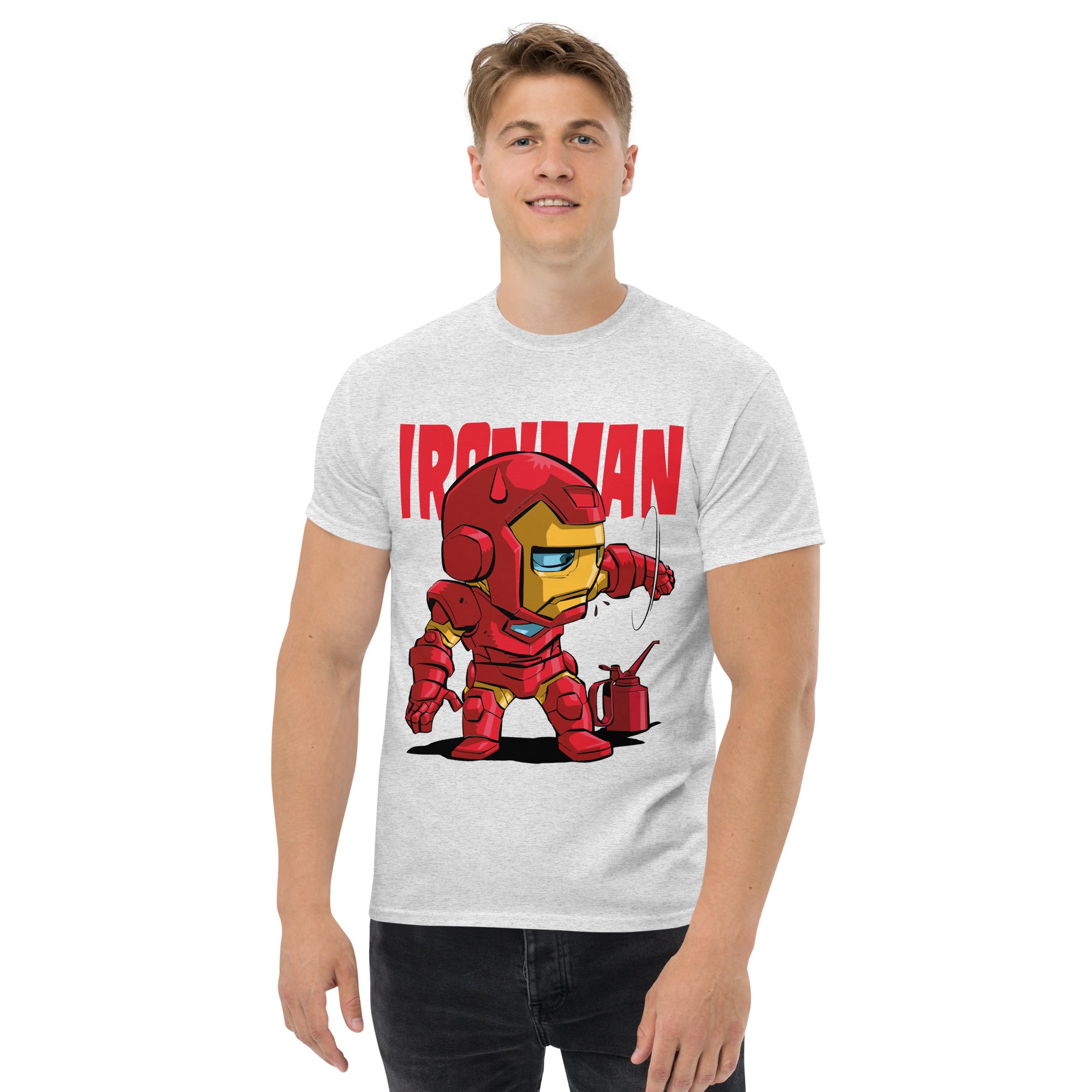Foto di - T-shirt Stampata Unisex – 100% Cotone – Stile Streetwear e Confortevole – Ironman-DTG-Biiply