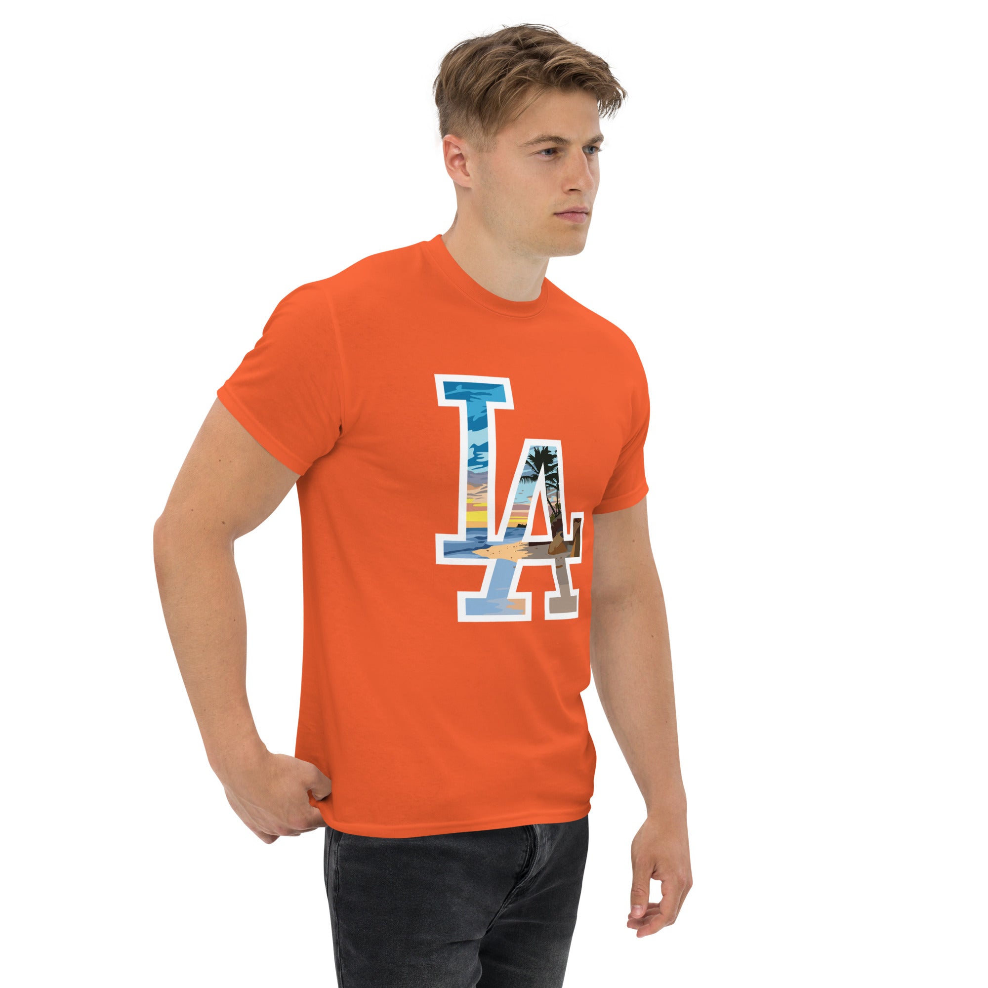 Foto di - T-shirt Stampata Unisex – 100% Cotone – Stile Streetwear e Confortevole – LA Spiaggia-DTG-Biiply