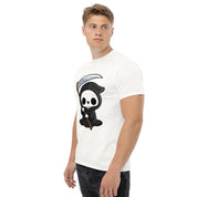 Foto di - T-shirt Stampata Unisex – 100% Cotone – Stile Streetwear e Confortevole – Mietitore Con Falce-DTG-Biiply