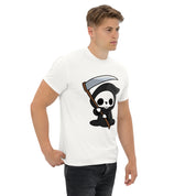 Foto di - T-shirt Stampata Unisex – 100% Cotone – Stile Streetwear e Confortevole – Mietitore Con Falce-DTG-Biiply