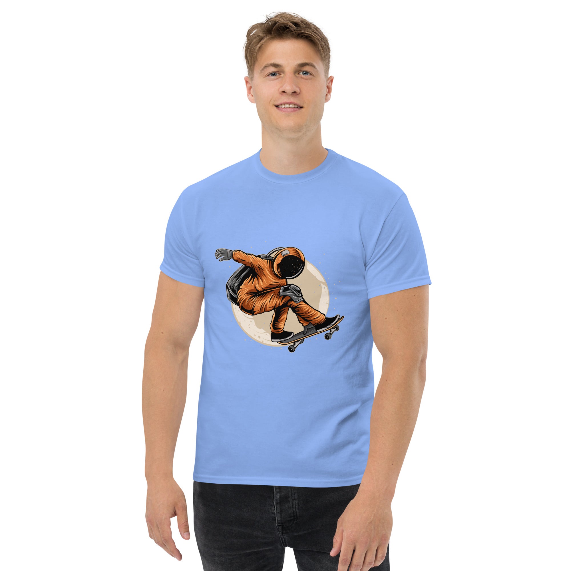 Foto di - T-shirt Stampata Unisex – 100% Cotone – Stile Streetwear e Confortevole – Moon Skater-DTG-Biiply