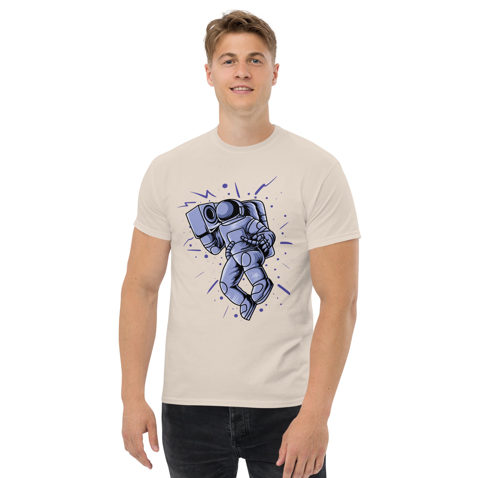 Foto di - T-shirt Stampata Unisex – 100% Cotone – Stile Streetwear e Confortevole – Music in the space-DTG-Biiply