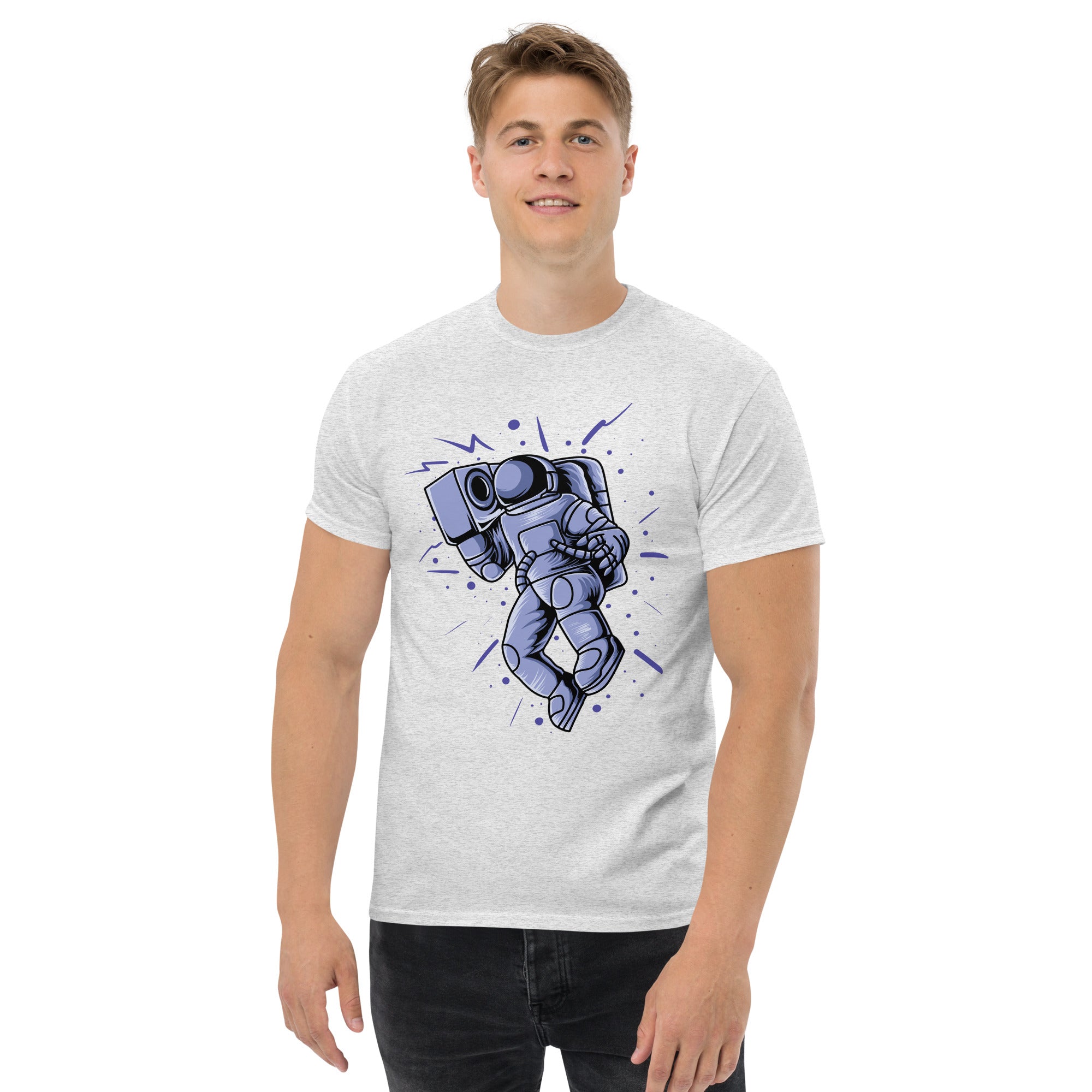 Foto di - T-shirt Stampata Unisex – 100% Cotone – Stile Streetwear e Confortevole – Music in the space-DTG-Biiply