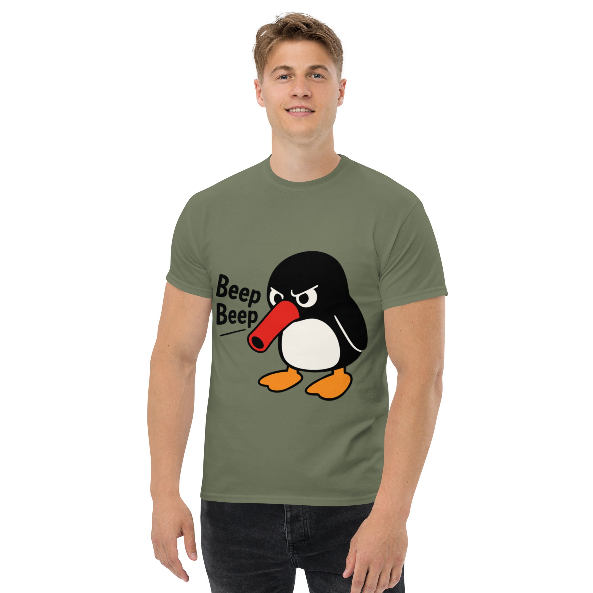 Foto di - T-shirt Stampata Unisex – 100% Cotone – Stile Streetwear e Confortevole – Pinguino Arrabbiato Beep Beep-DTG-Biiply