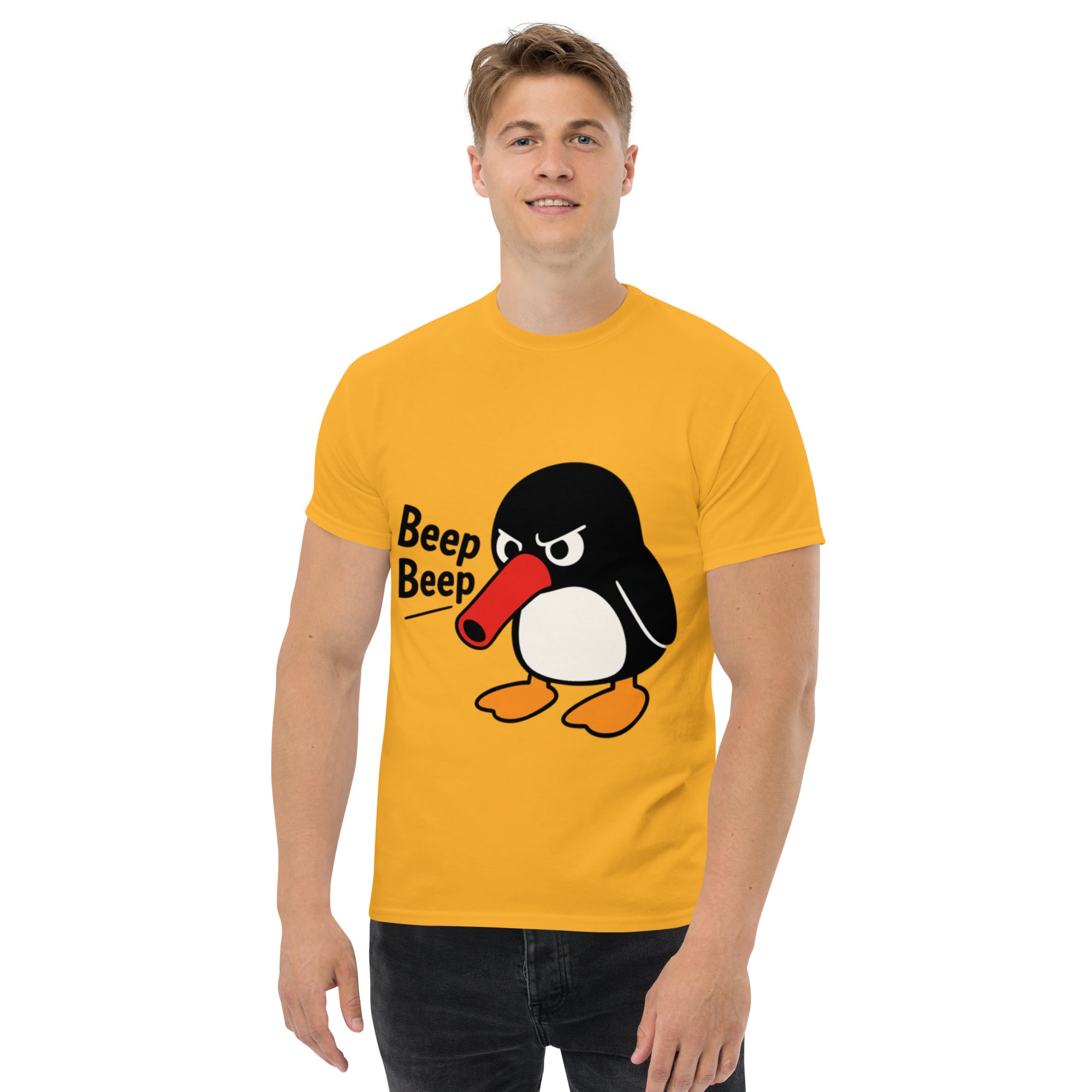 Foto di - T-shirt Stampata Unisex – 100% Cotone – Stile Streetwear e Confortevole – Pinguino Arrabbiato Beep Beep-DTG-Biiply