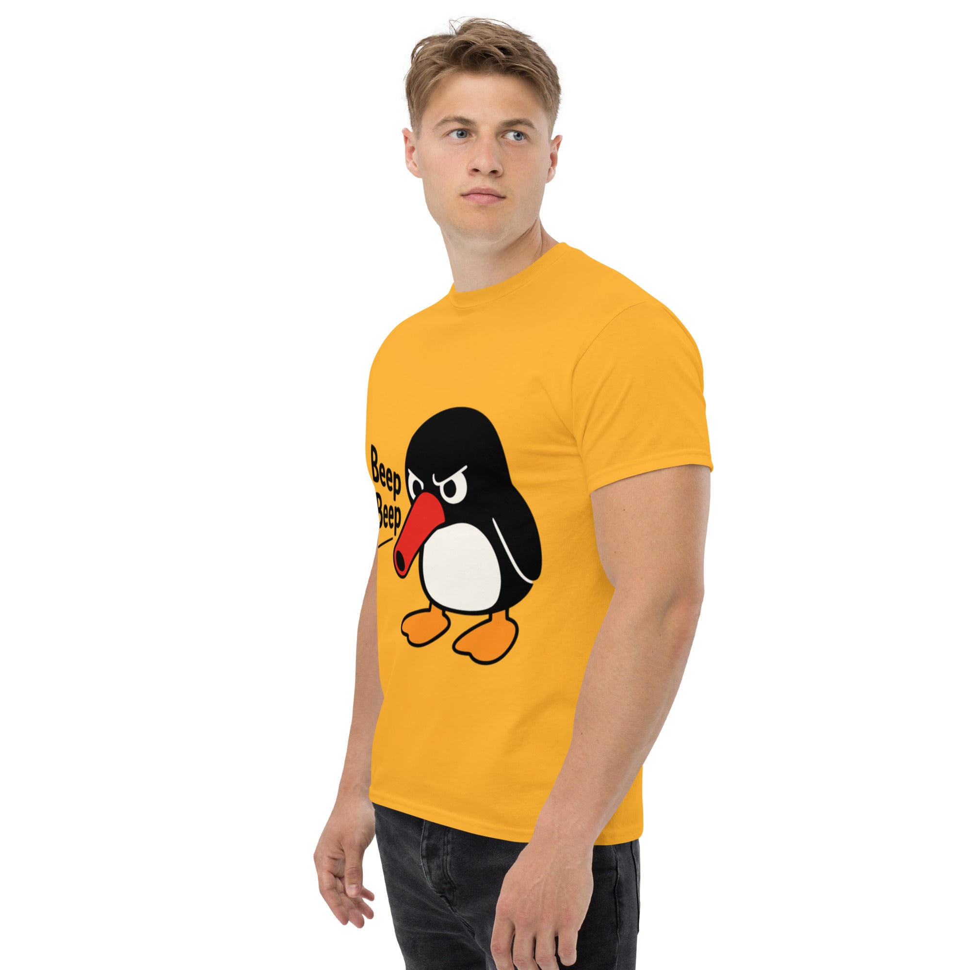 Foto di - T-shirt Stampata Unisex – 100% Cotone – Stile Streetwear e Confortevole – Pinguino Arrabbiato Beep Beep-DTG-Biiply