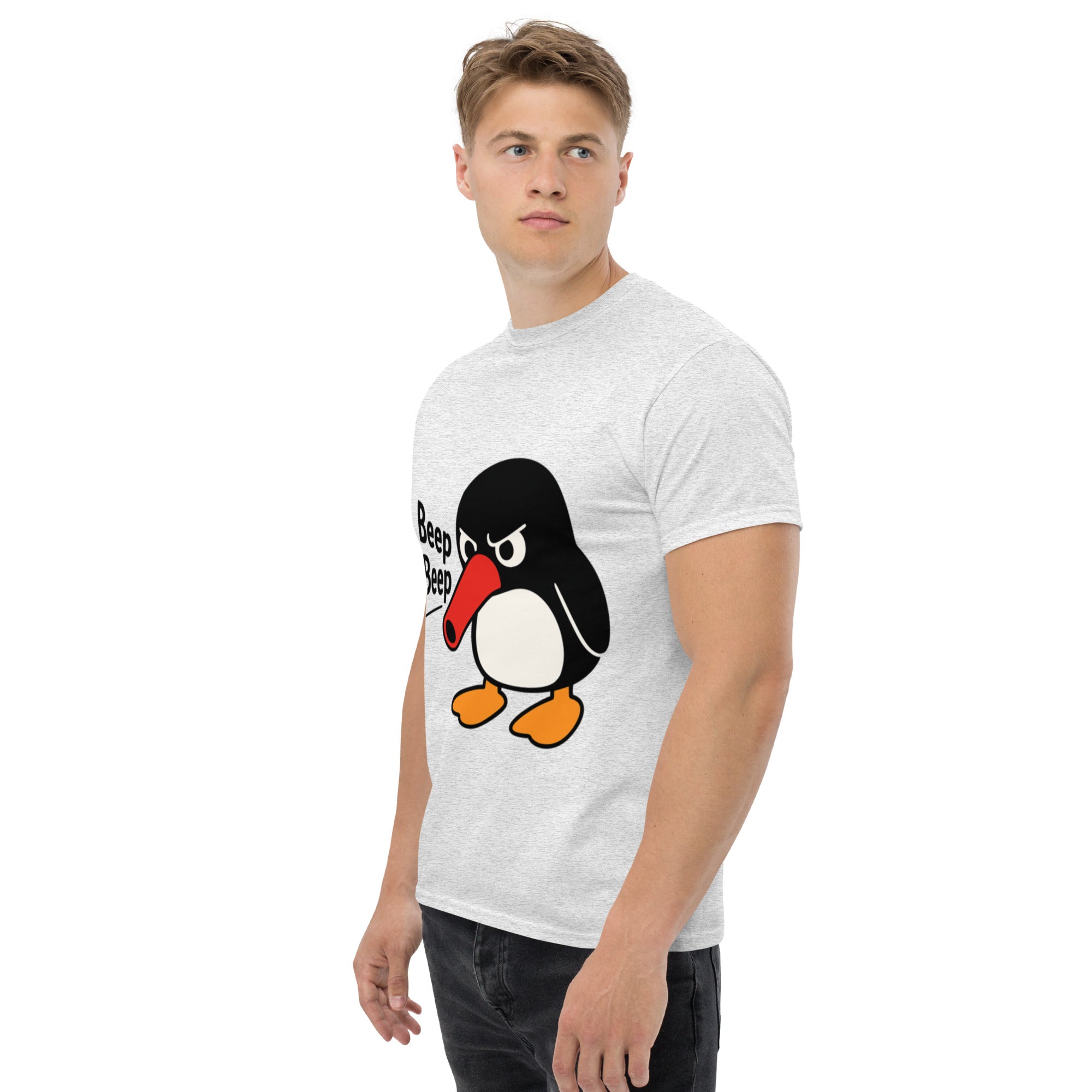 Foto di - T-shirt Stampata Unisex – 100% Cotone – Stile Streetwear e Confortevole – Pinguino Arrabbiato Beep Beep-DTG-Biiply