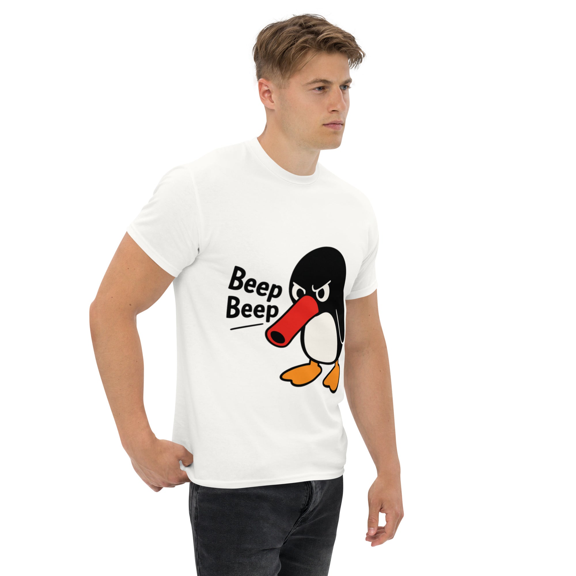 Foto di - T-shirt Stampata Unisex – 100% Cotone – Stile Streetwear e Confortevole – Pinguino Arrabbiato Beep Beep-DTG-Biiply