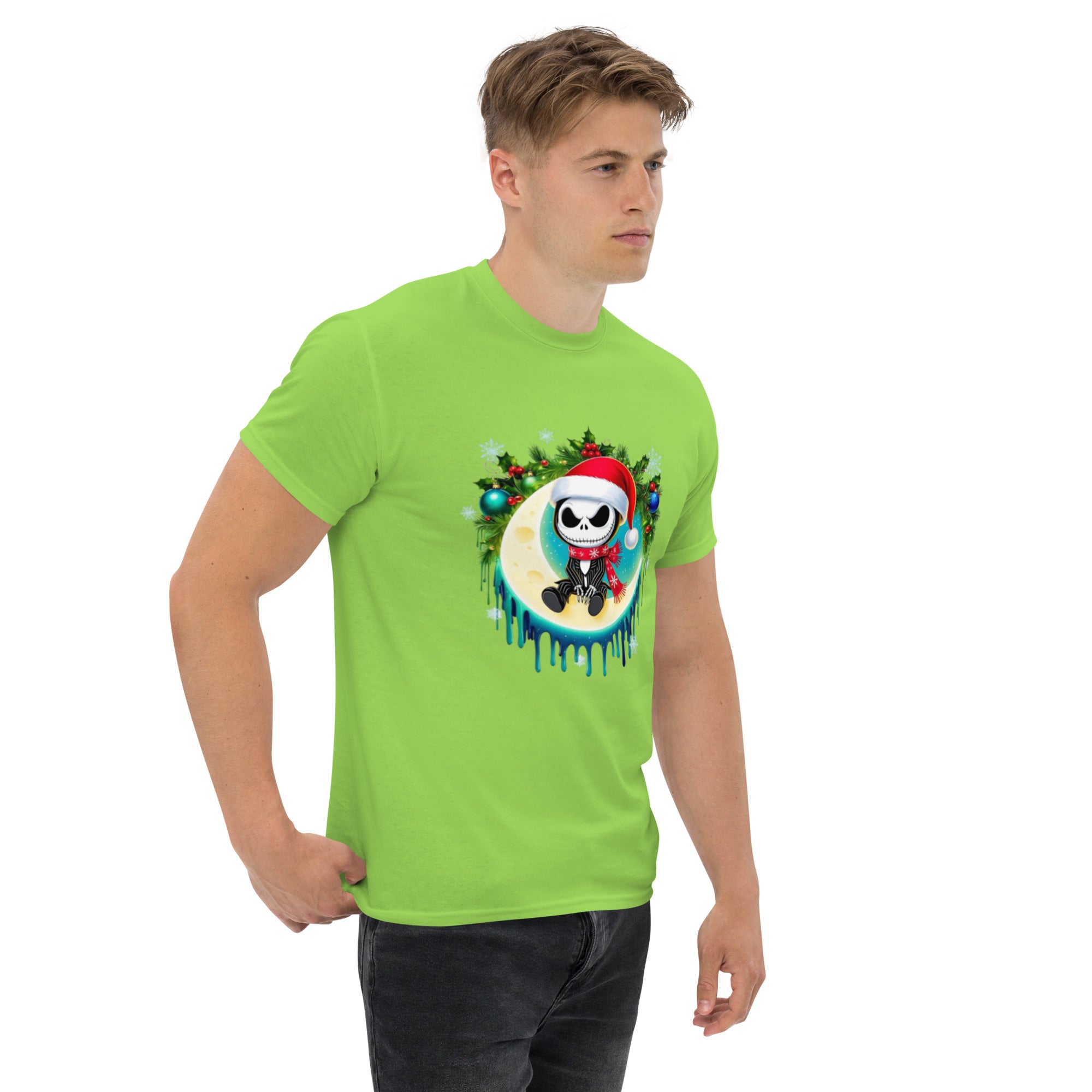 Foto di - T-shirt Stampata Unisex – 100% Cotone – Stile Streetwear e Confortevole – Scheletro Gotico Natale-DTG-Biiply