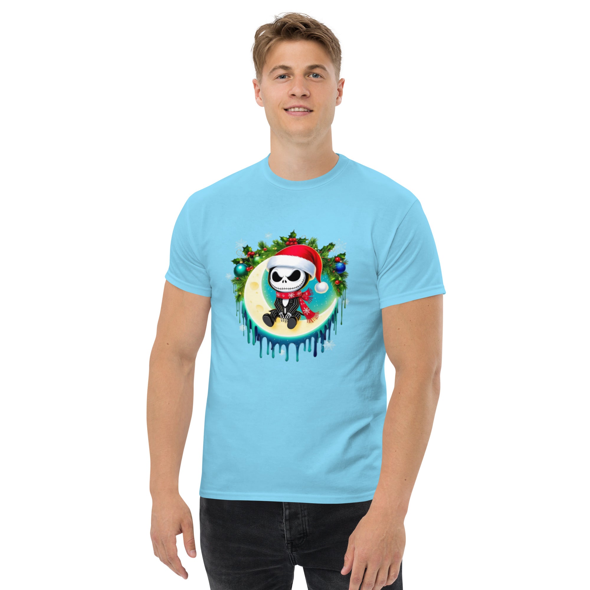 Foto di - T-shirt Stampata Unisex – 100% Cotone – Stile Streetwear e Confortevole – Scheletro Gotico Natale-DTG-Biiply