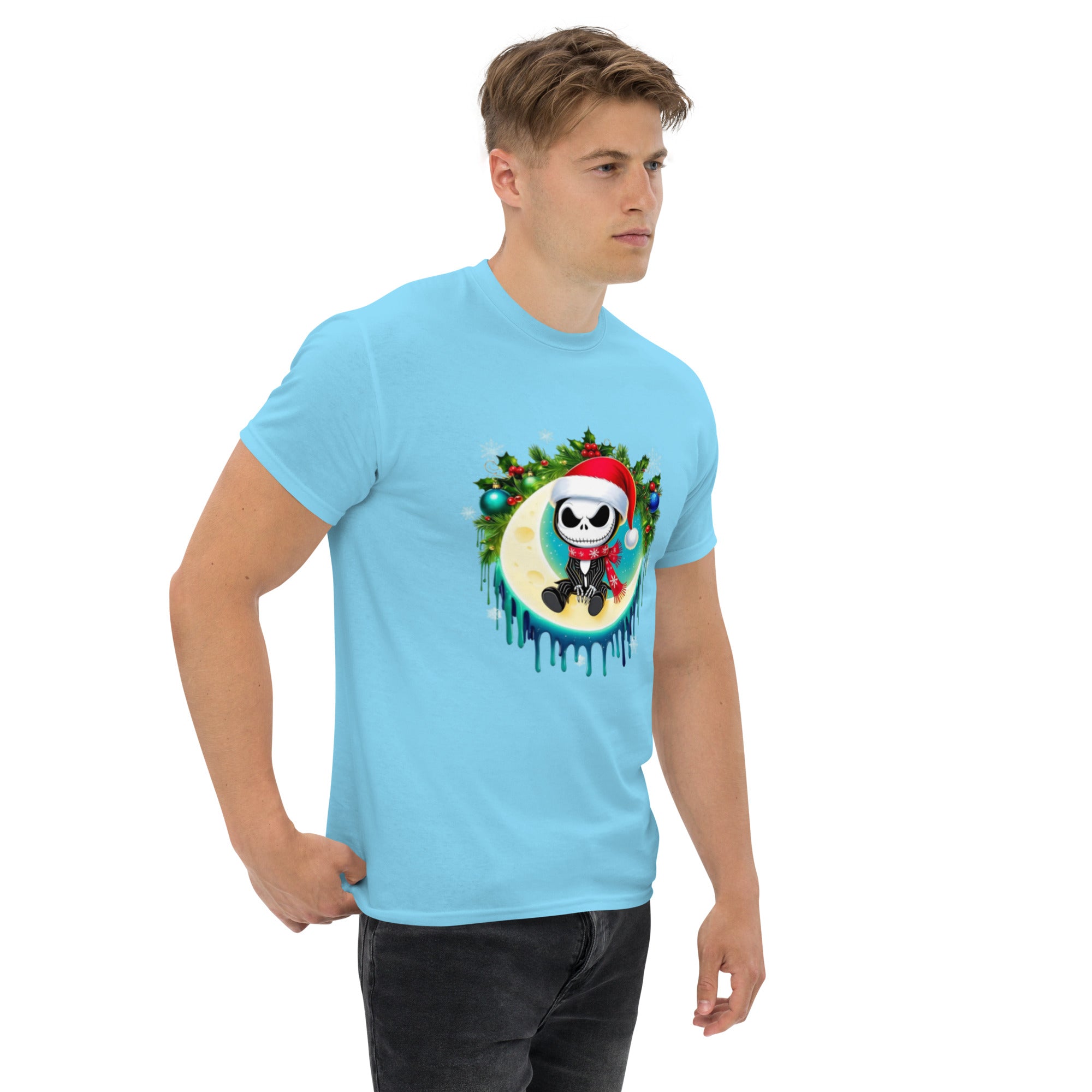 Foto di - T-shirt Stampata Unisex – 100% Cotone – Stile Streetwear e Confortevole – Scheletro Gotico Natale-DTG-Biiply