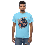 Foto di - T-shirt Stampata Unisex – 100% Cotone – Stile Streetwear e Confortevole – Scheletro surfista-DTG-Biiply