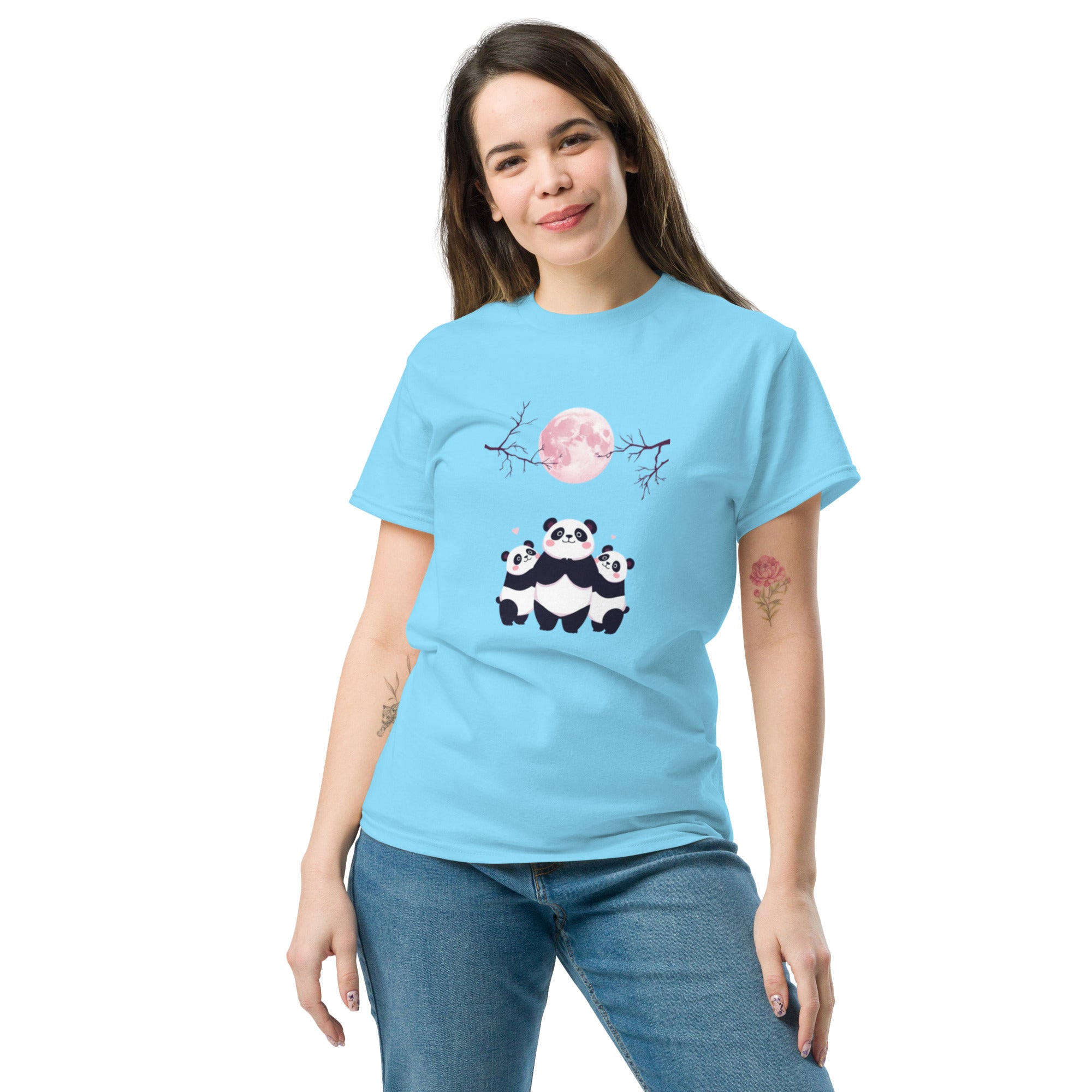 Foto di - T-shirt Stampata Unisex – 100% Cotone – Stile Streetwear e Confortevole – Sweet Panda-DTG-Biiply